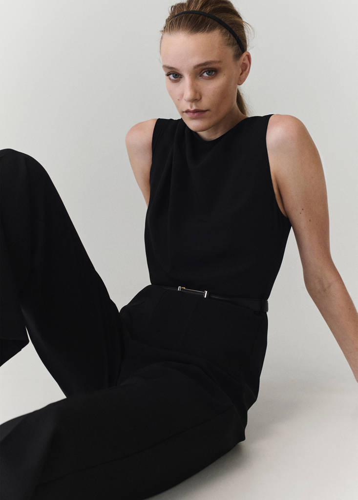 Straight-fit jumpsuit with belt — Black