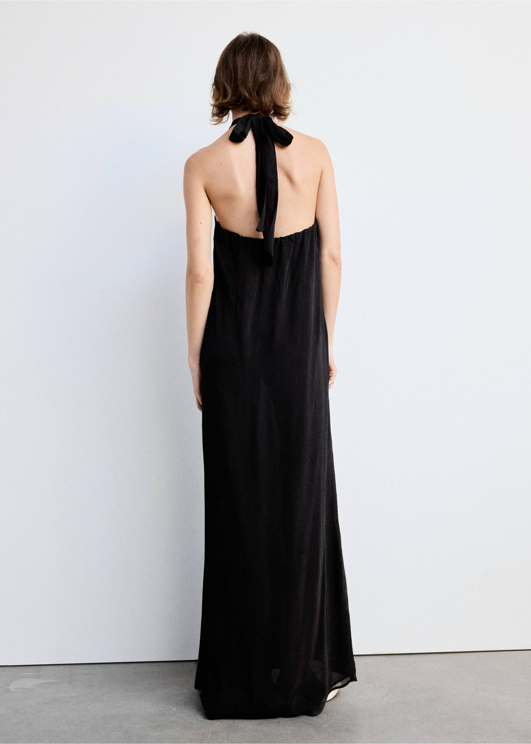 Vestido halter detalle flores - Reverso del artículo, Negro. Ref: 37063879-01.