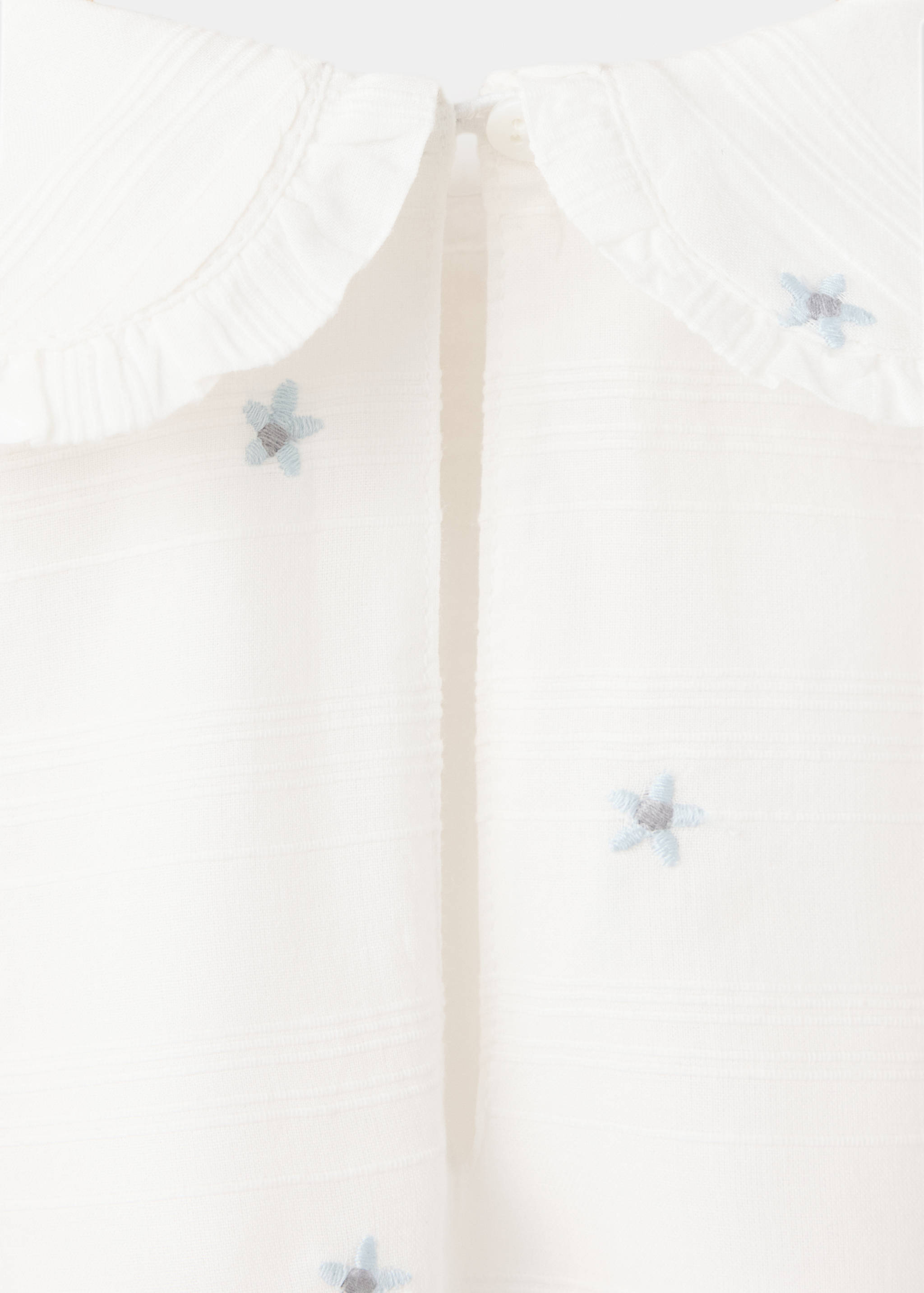 100% cotton blouse with floral embroideries - Details of the article 8