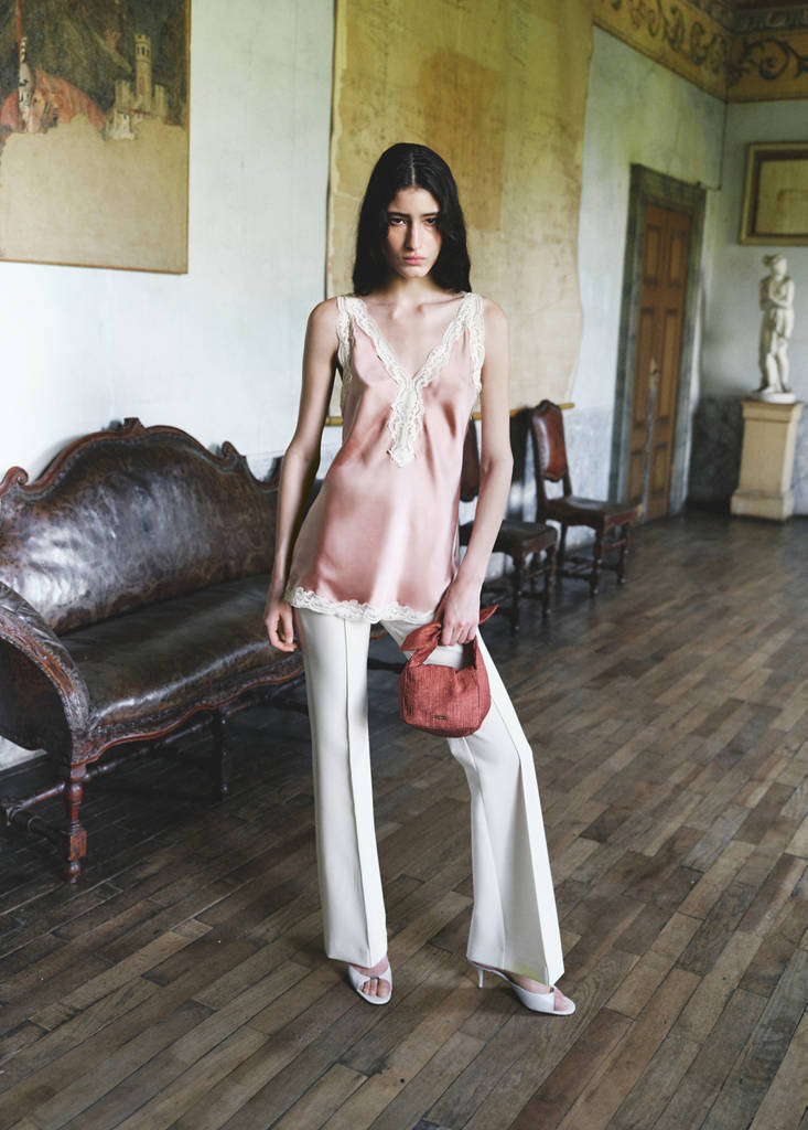 Satin lace top — Light Pink