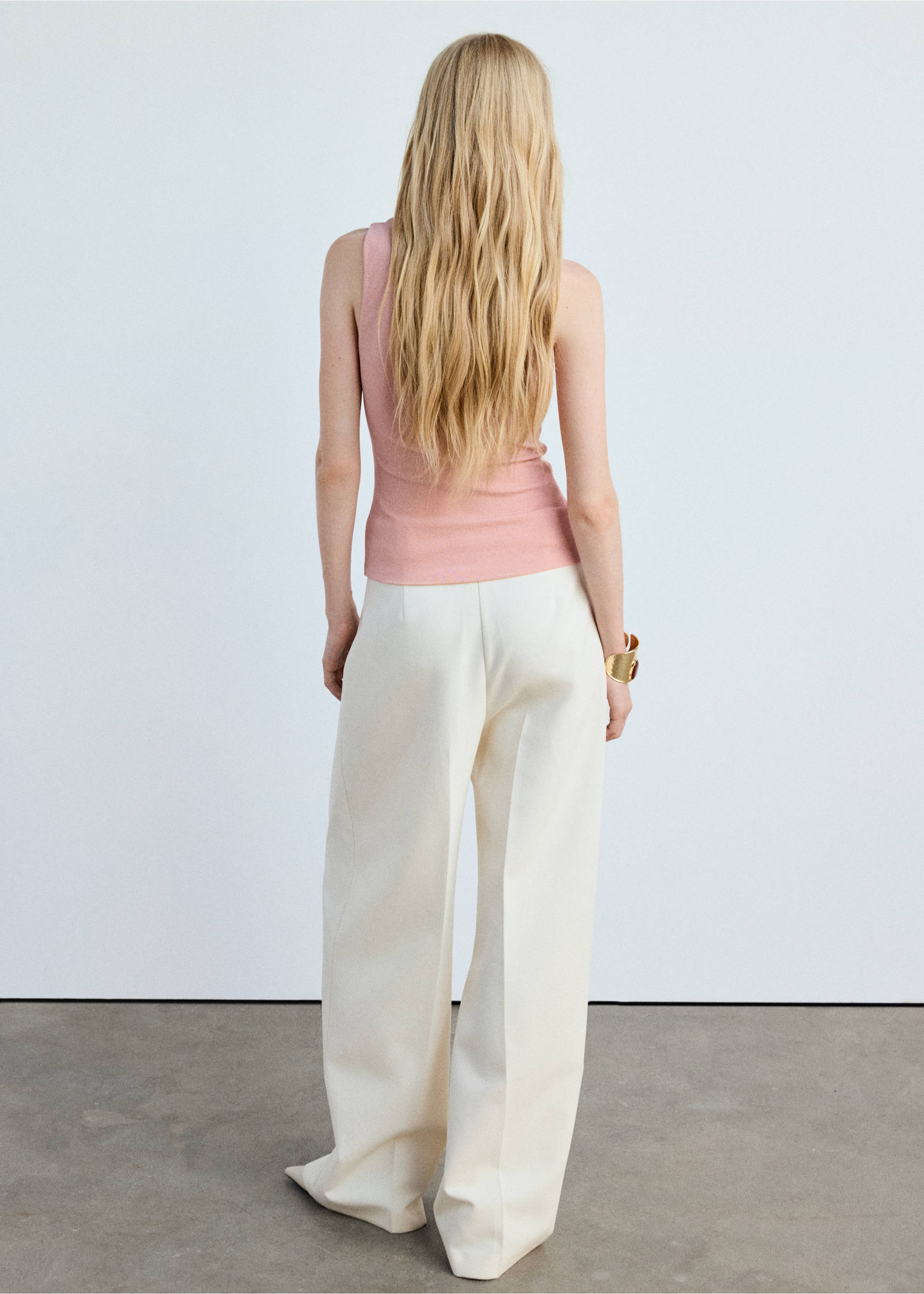 Fitted fine-knit top - Reverse of the article, Pastel Pink. Ref: 37064075-00.