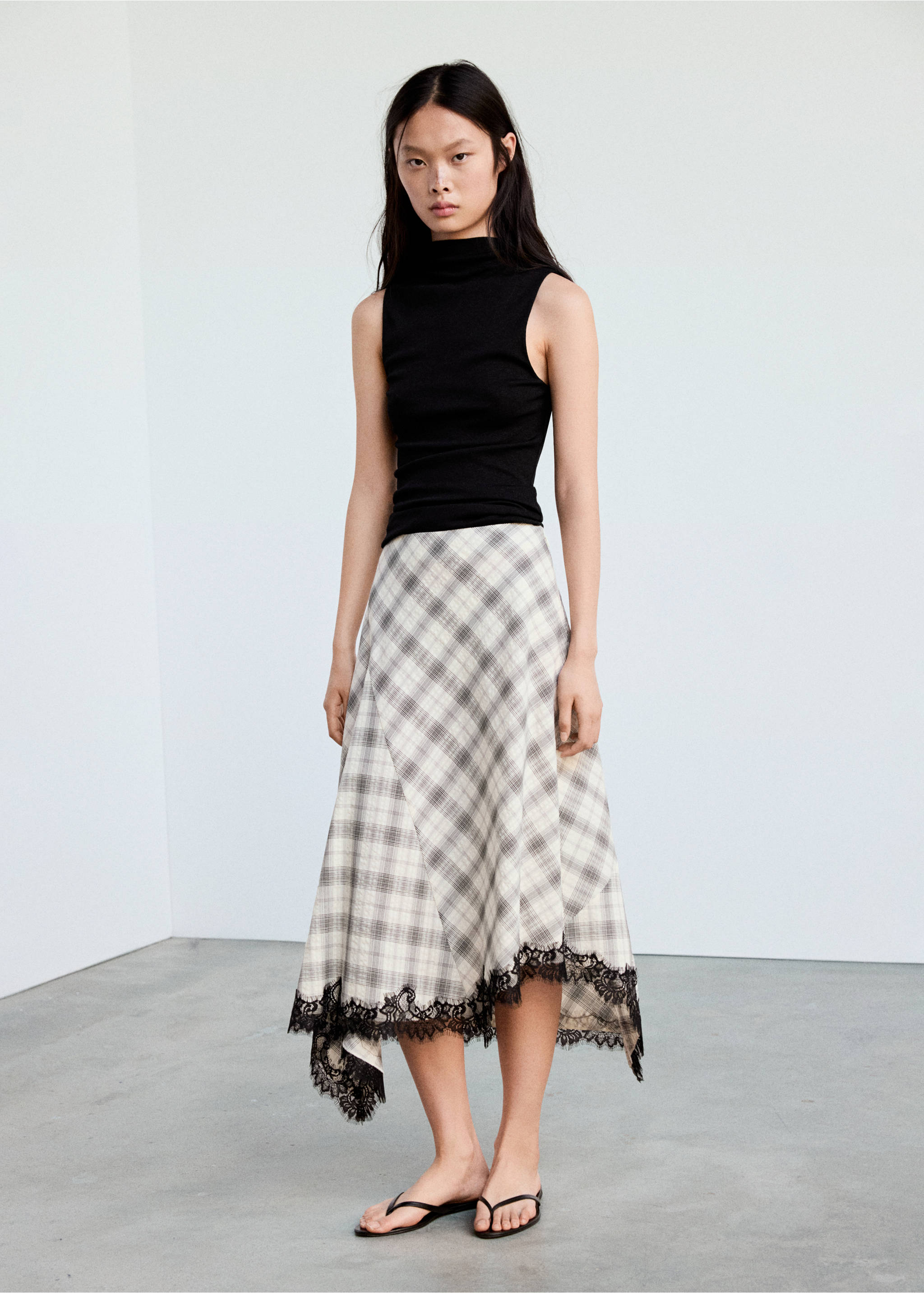 Fitted fine-knit top - General plane, Black. Ref: 37064075-00.