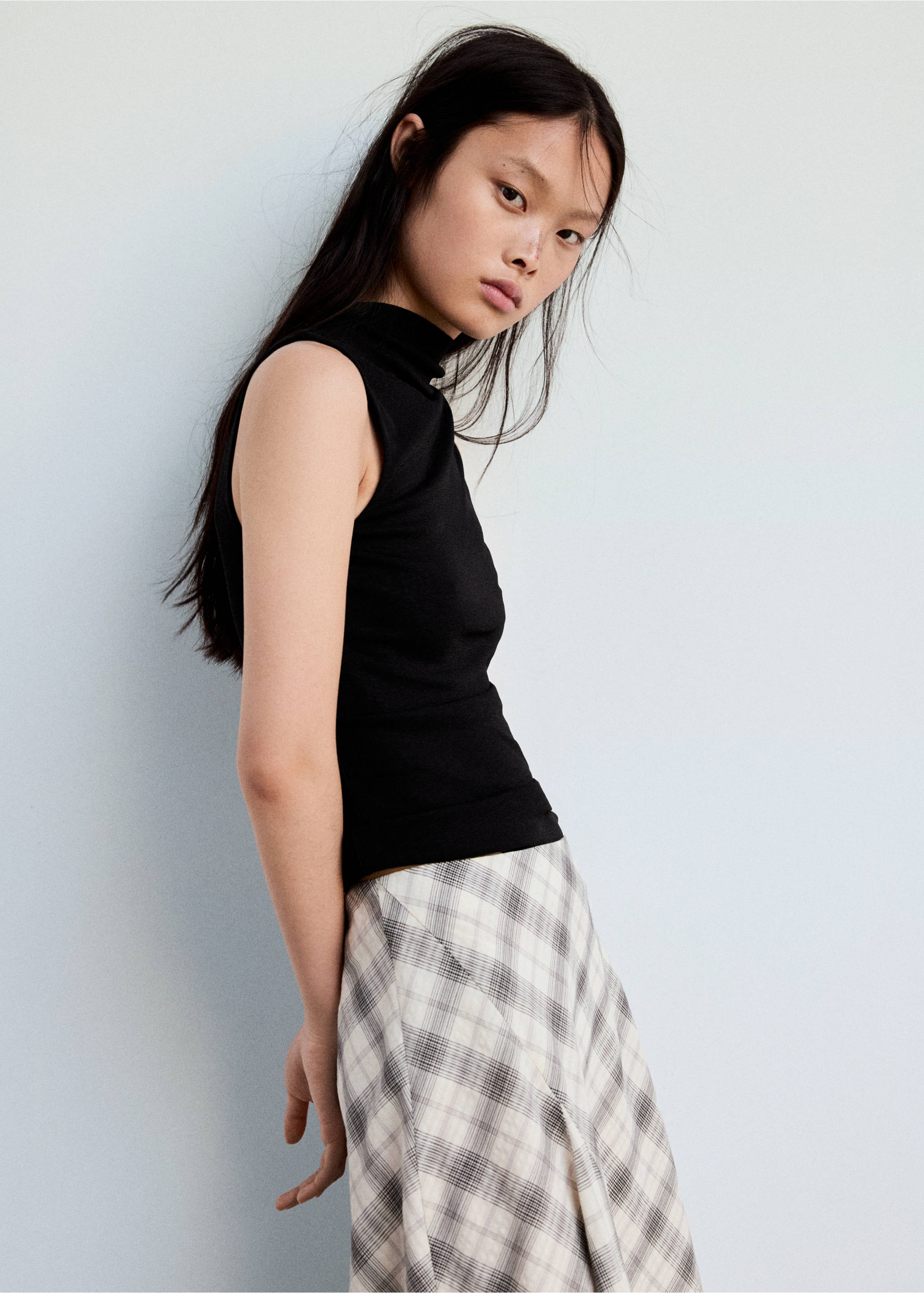 Fitted fine-knit top - Medium plane, Black. Ref: 37064075-00.