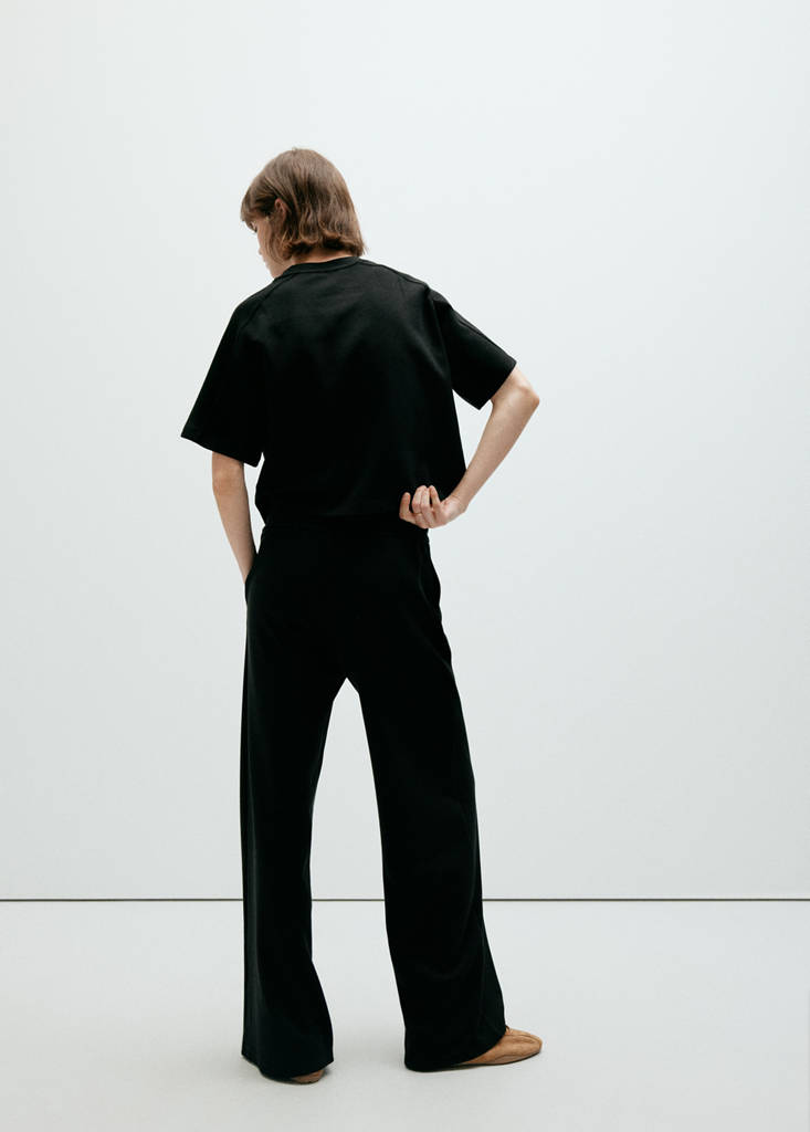 Fine-knit straight-fit trousers — Black