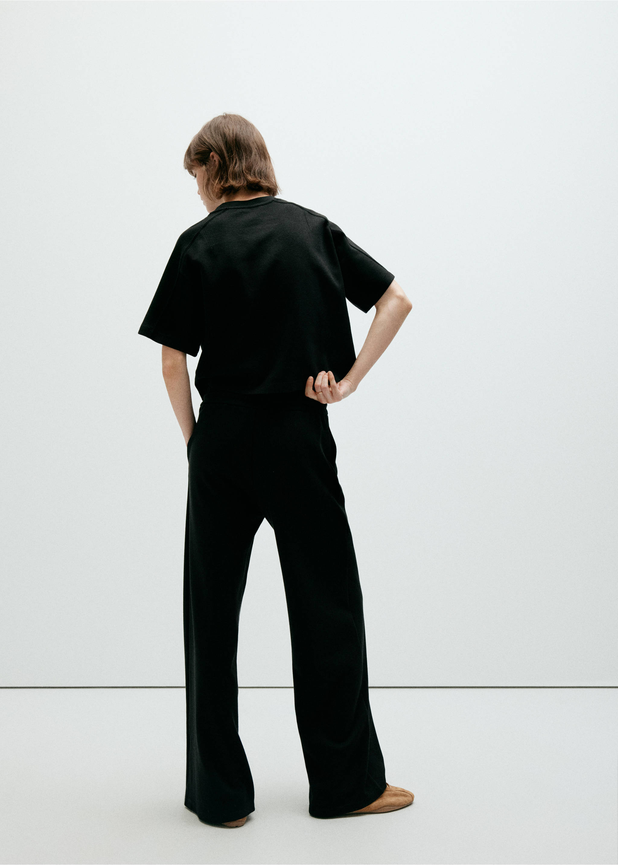 Fine-knit straight-fit trousers - Reverse of the article, Black. Ref: 37064076-00.