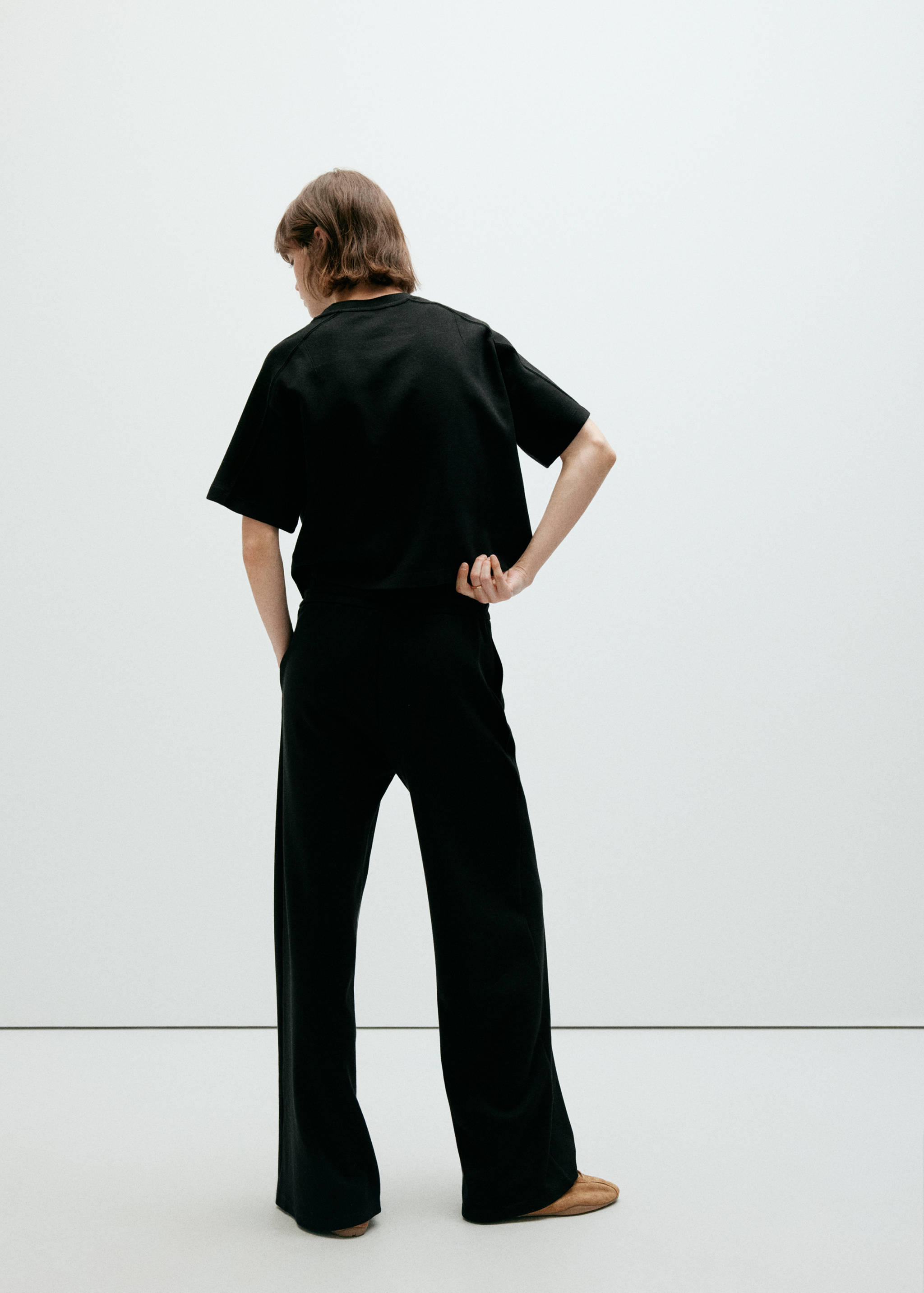 Fine-knit straight-fit trousers - Reverse of the article