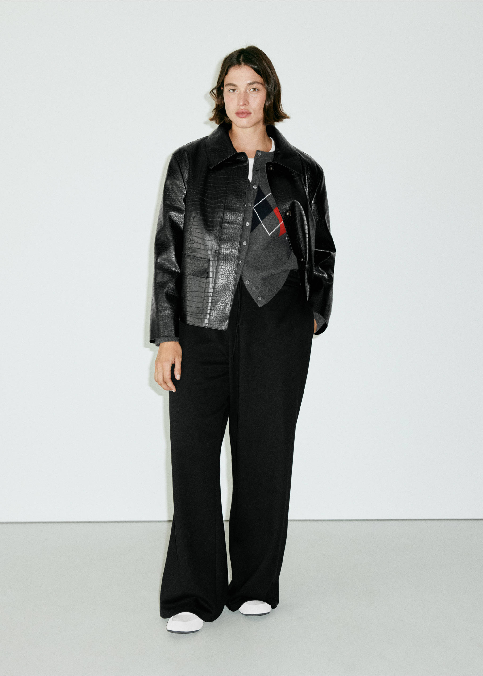Fine-knit straight-fit trousers - Details of the article 5, Black. Ref: 37064076-00.