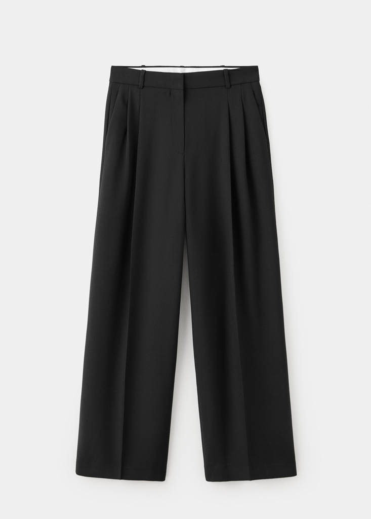 Straight-fit pleated trousers — Black