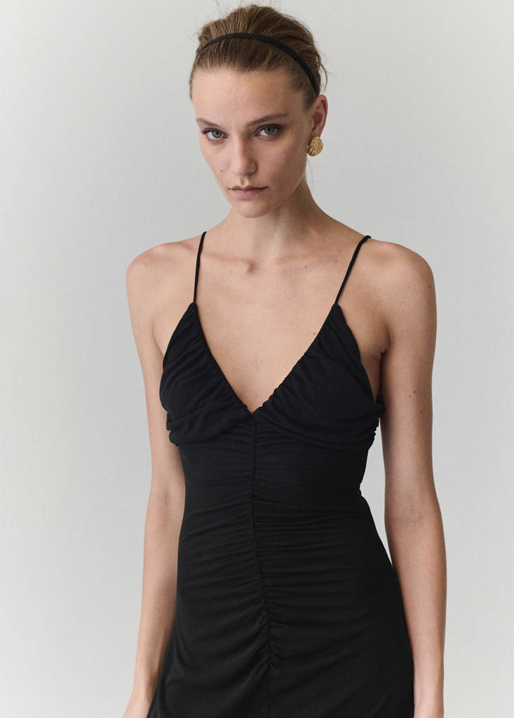 Ruched V-neck dress — Black