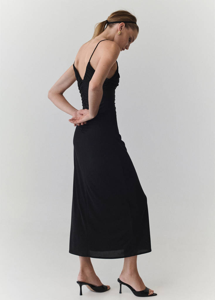 Ruched V-neck dress — Black