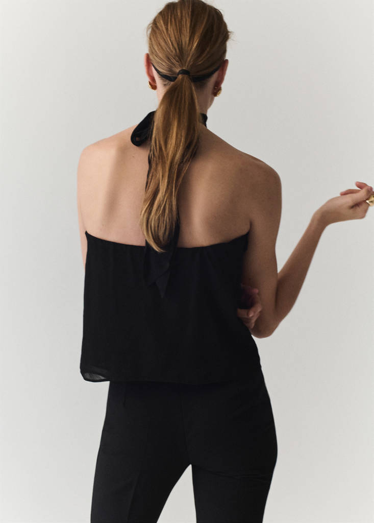 Halter top with flower detail — Black