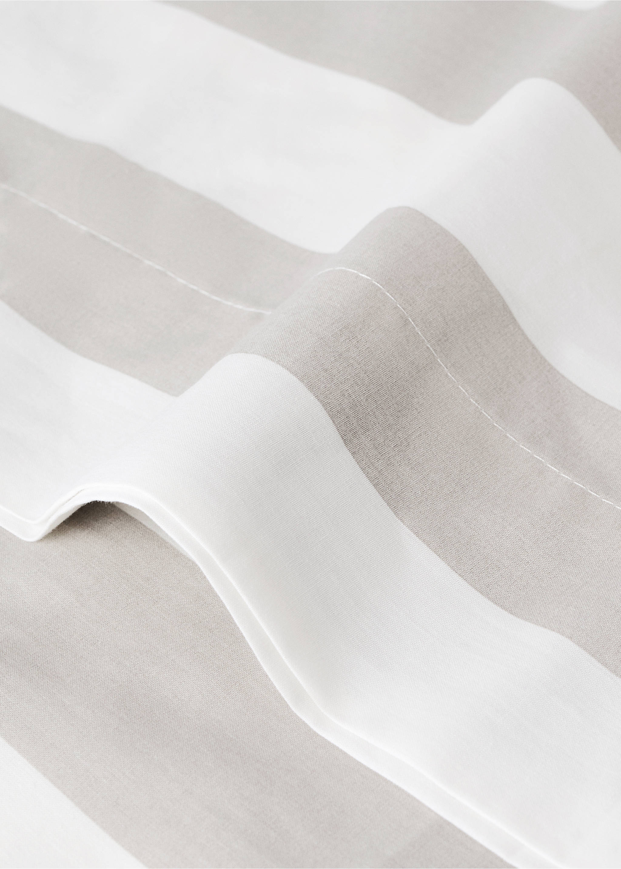 Striped printed cotton pillowcase 45x110cm - Details of the article 1, Sand. Ref: 37064096-00.