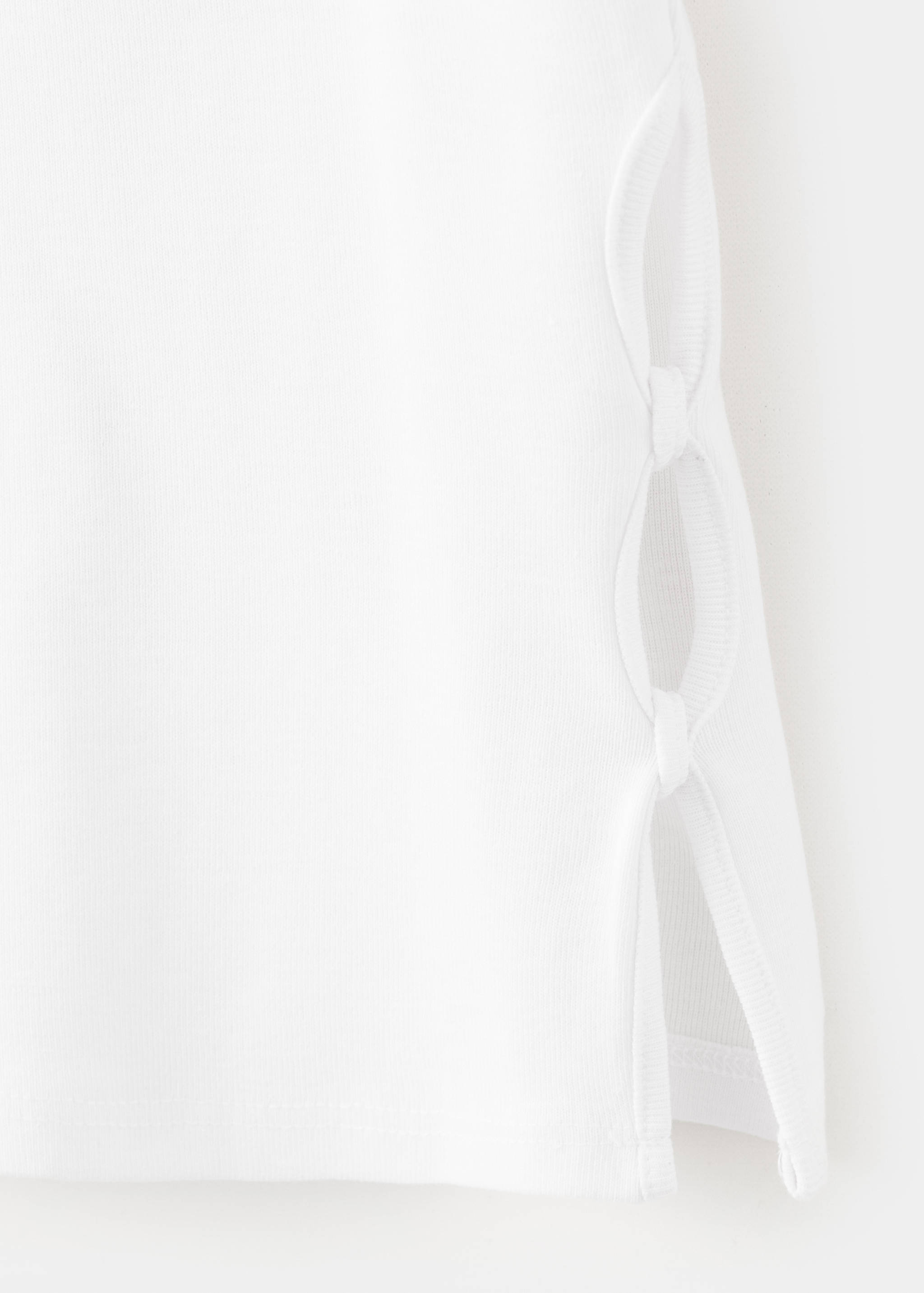 Open detail T-shirt - Details of the article 0