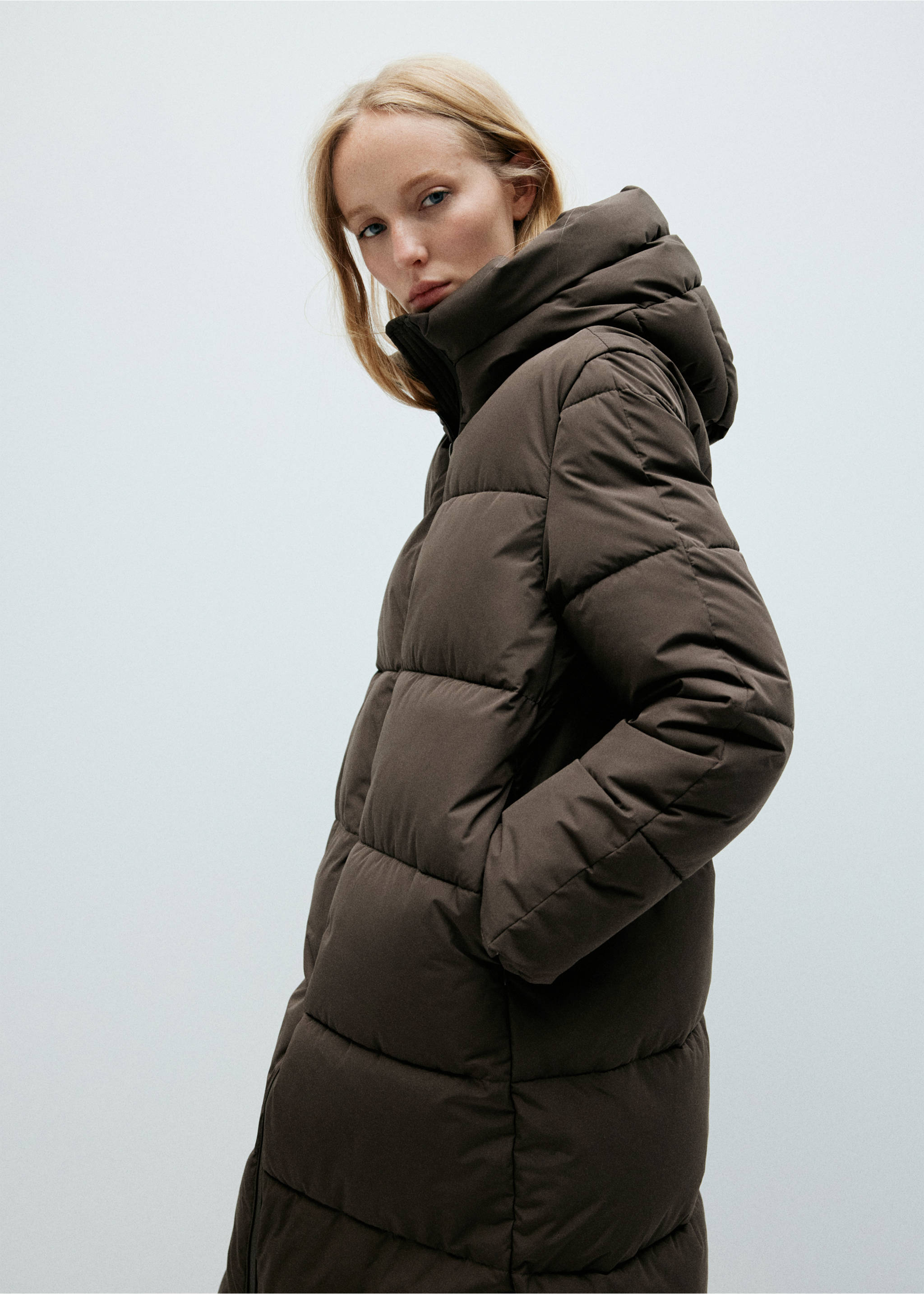 Anorak eskimo - Средний план, Коричневый средний. Ref: 37064100-00.
