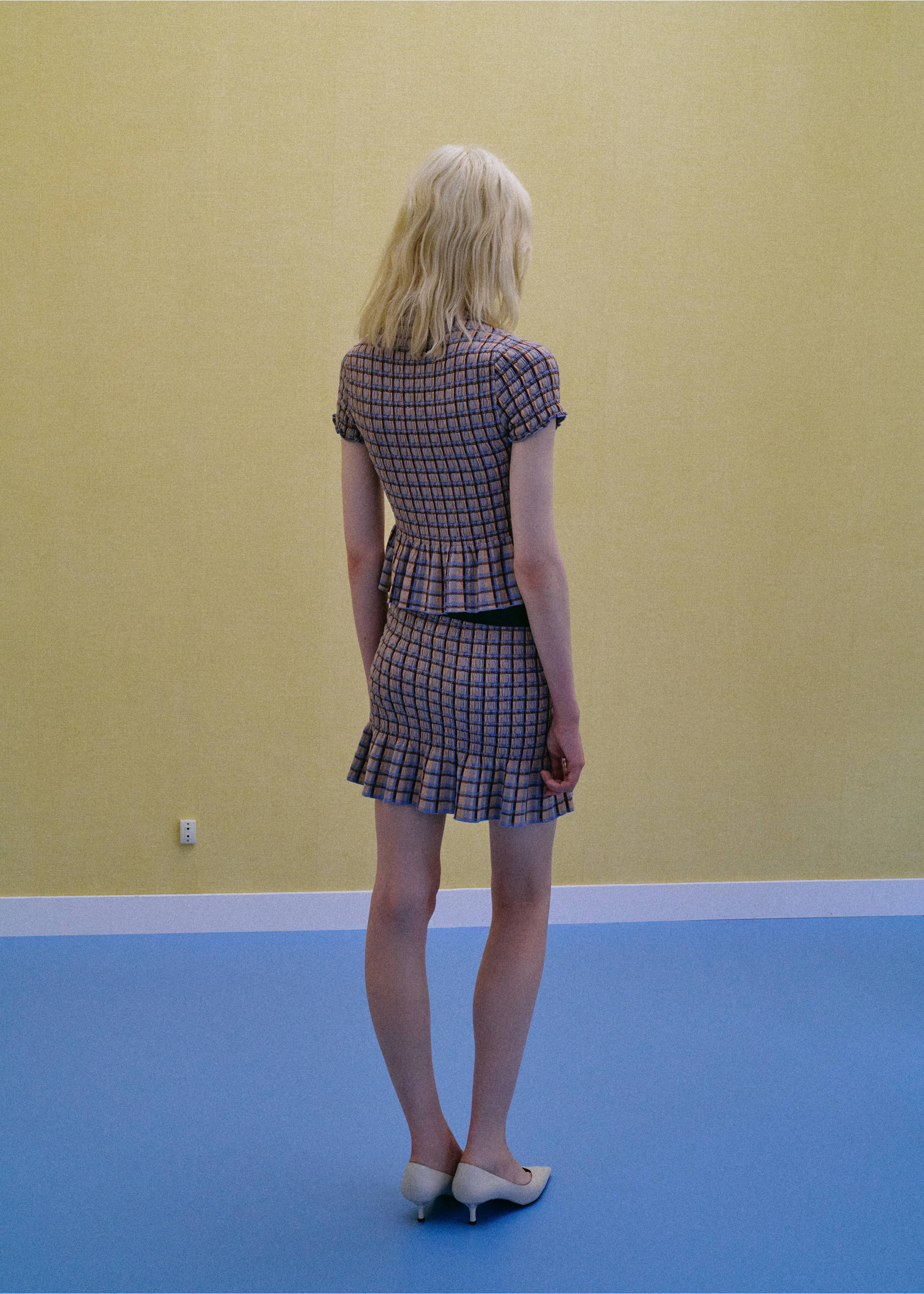 Fine knit checked skirt - Reverse of the article, White. Ref: 37064105-00.