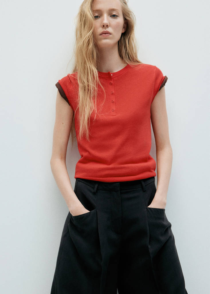 Wide leg pleated trousers — Black