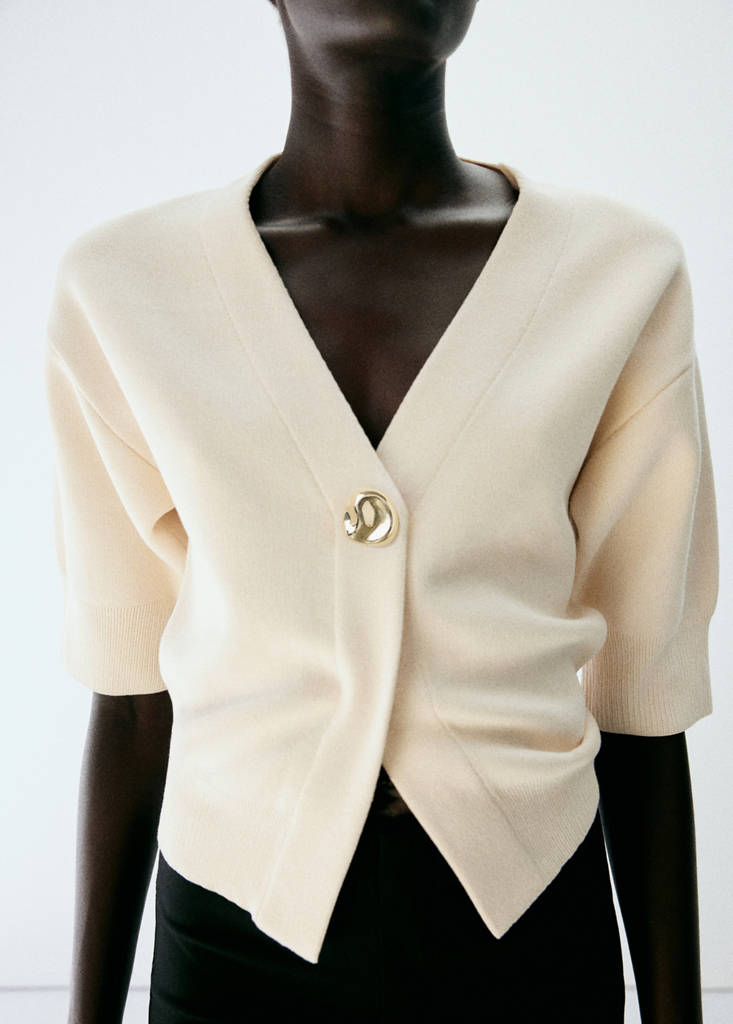 Knitted cardigan with jewel button — Ecru