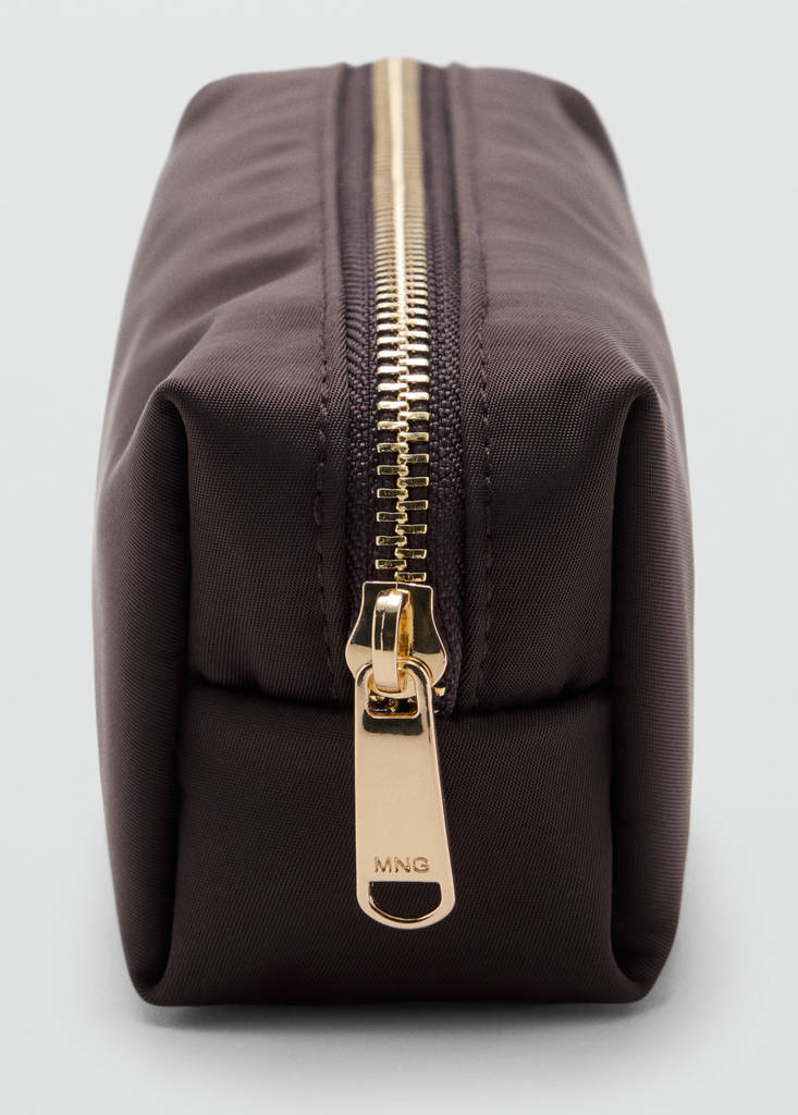Nylon case with zip — Chocolate