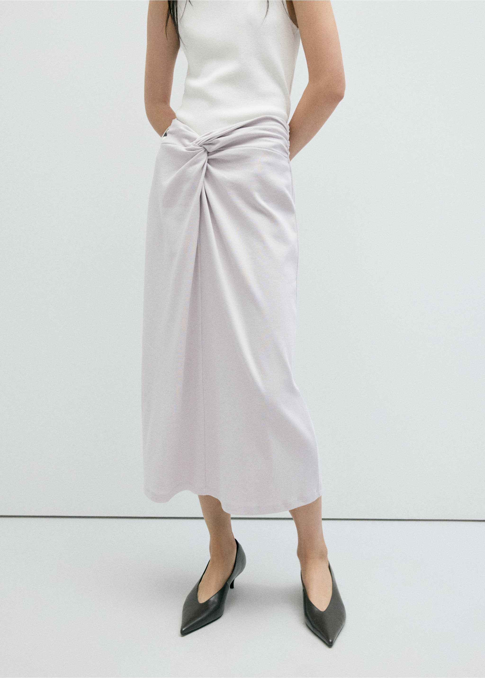 Midi skirt with knot detail - Medium plane, Grey. Ref: 37064115-00.
