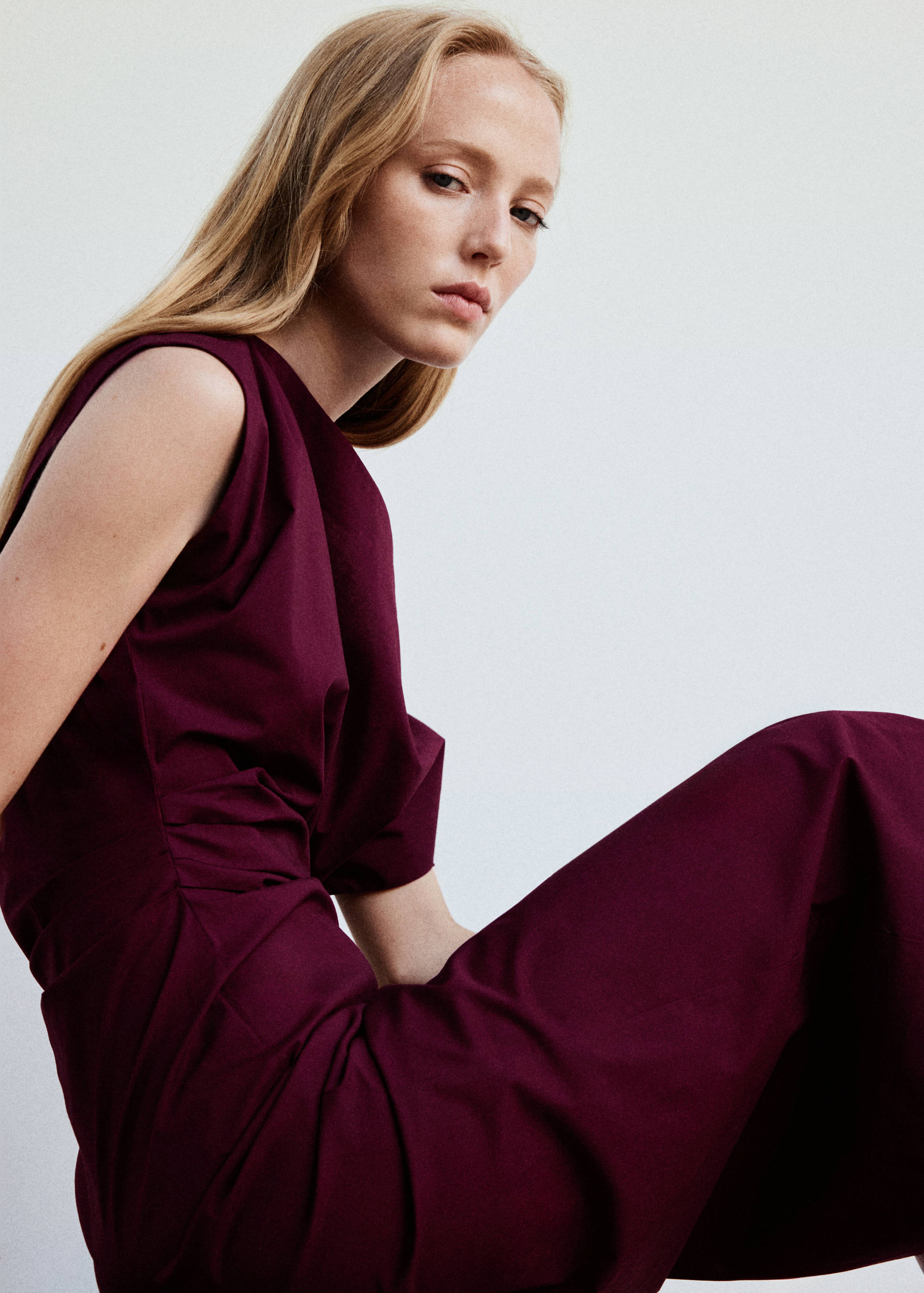 Asymmetrical pleated dress - Details of the article 1
