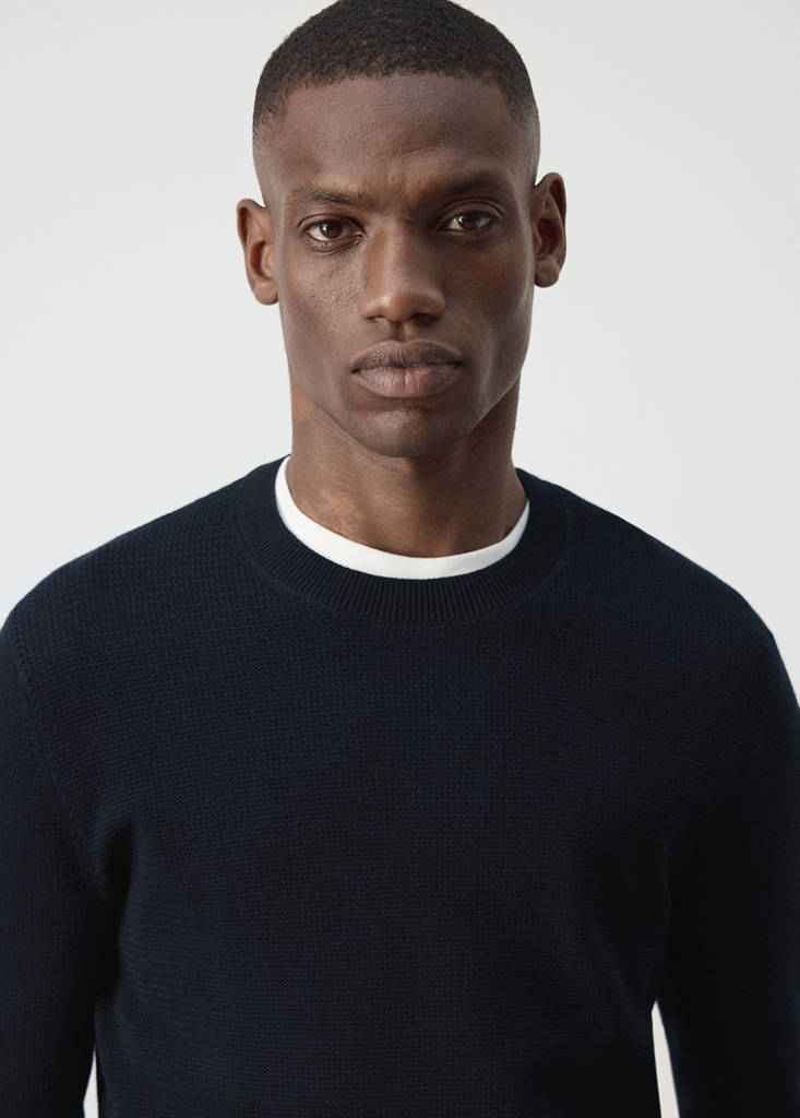 Fine-knit jersey in a cotton blend with textured structure — Navy