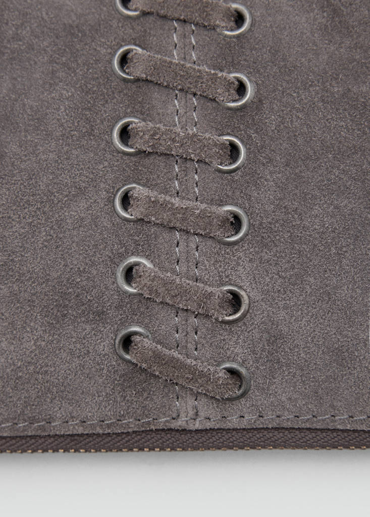 Leather pouch with eyelets — Grey