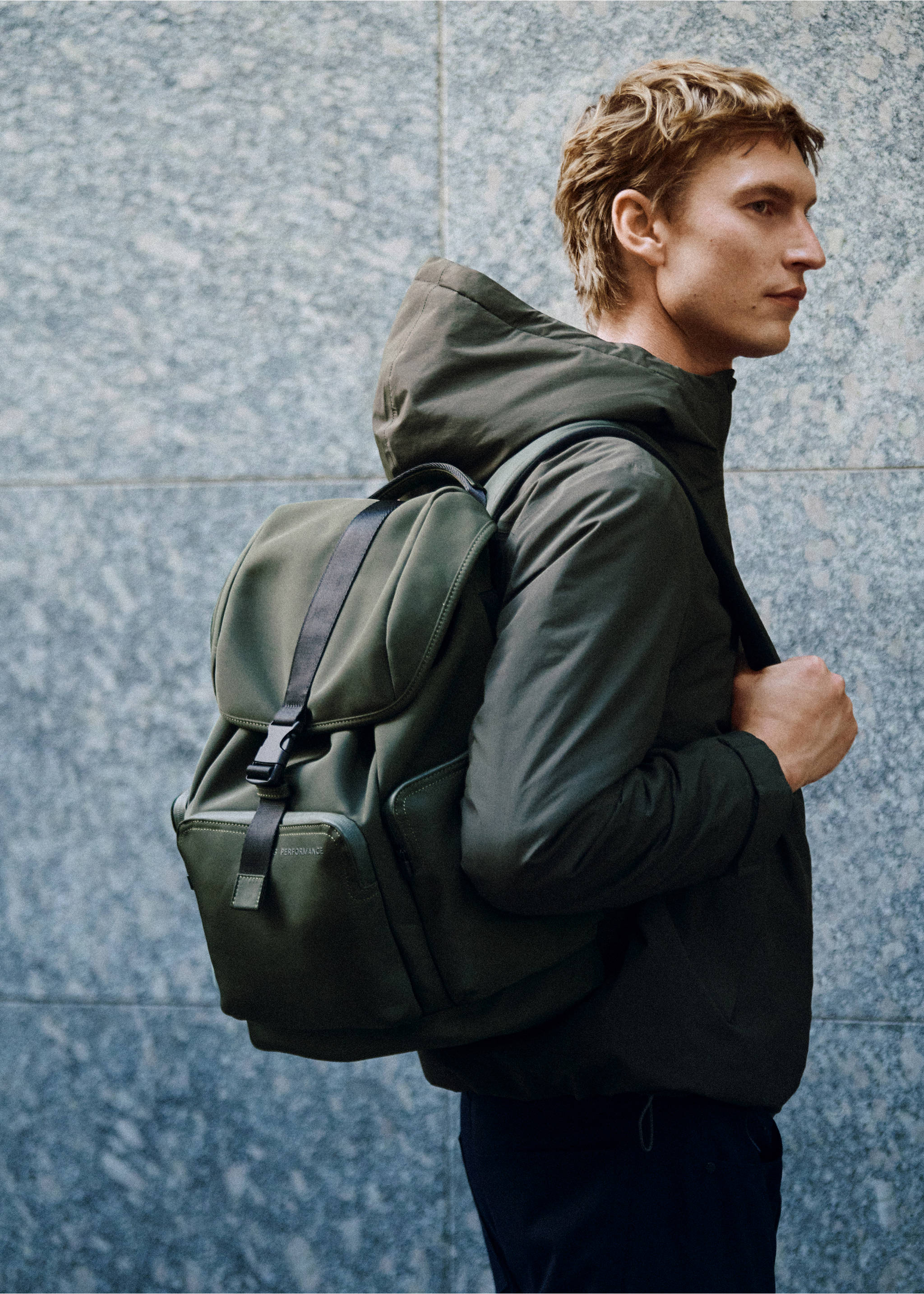 Rubberized backpack with flap closure - Details of the article 5, Khaki. Ref: 37064433-00.