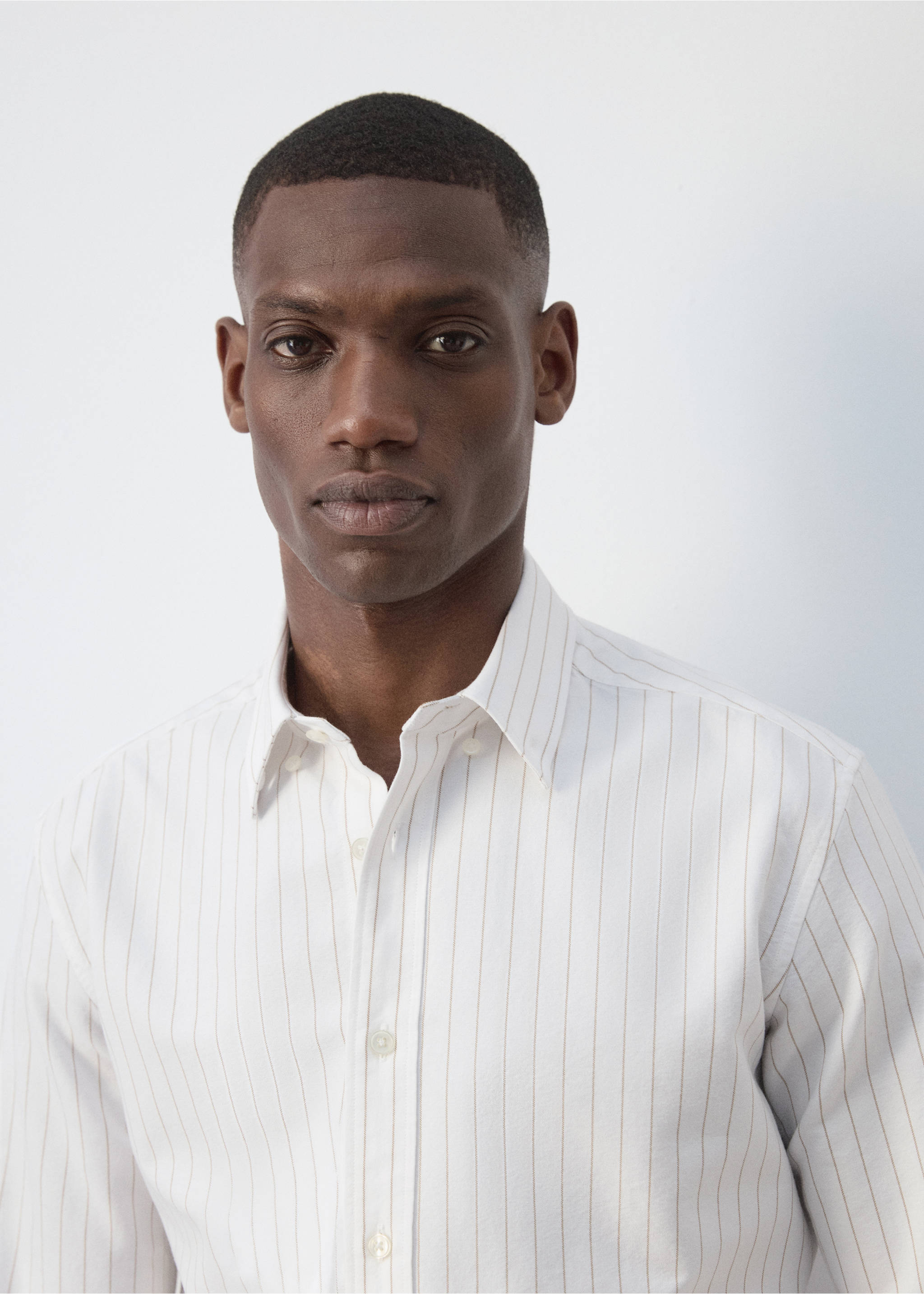 100% cotton striped shirt - Details of the article 1, Beige. Ref: 37064437-00.
