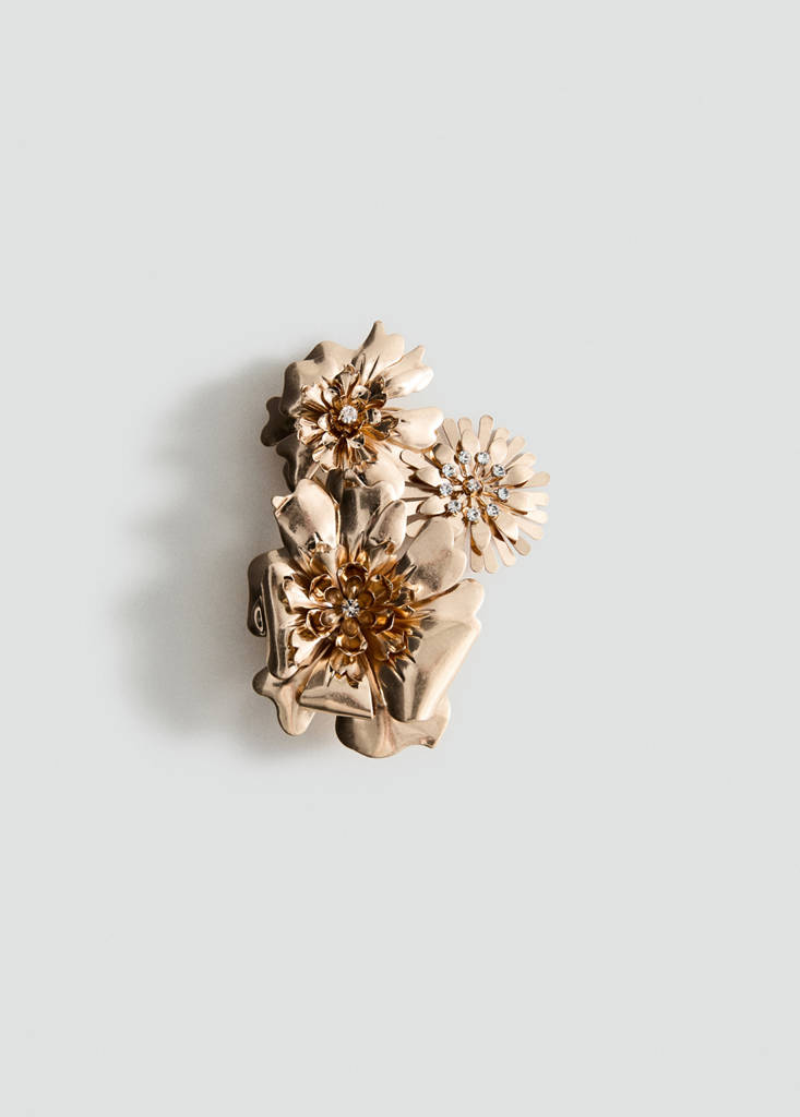 Floral brooch with crystal details — Gold