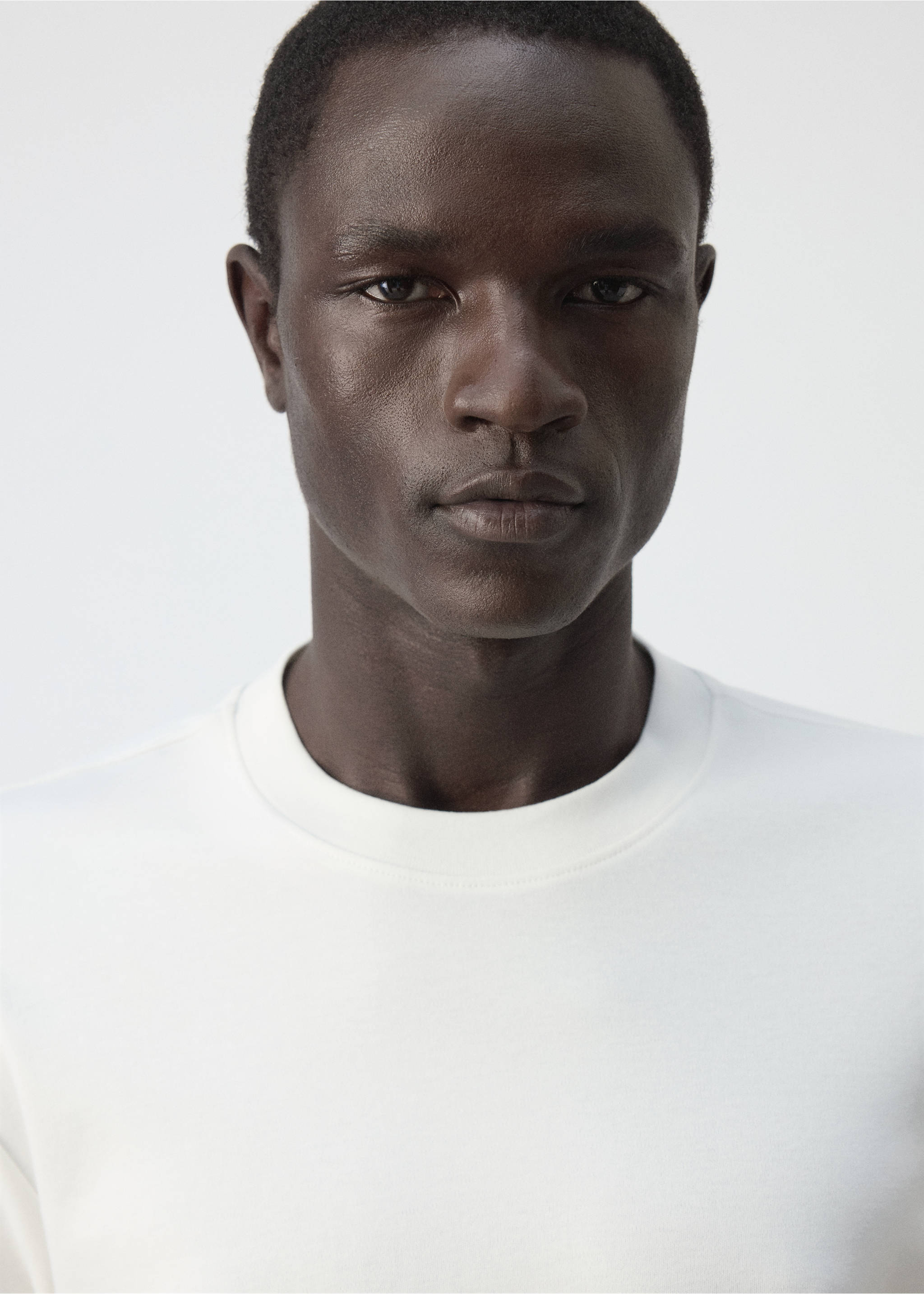 T-shirt 100 % coton regular-fit - Détail de l'article 1, Blanc. Ref: 37064462-00.