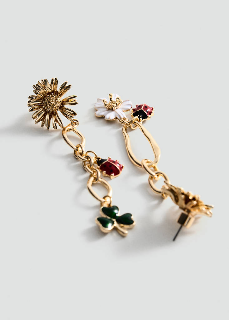 Long flower earrings — Gold