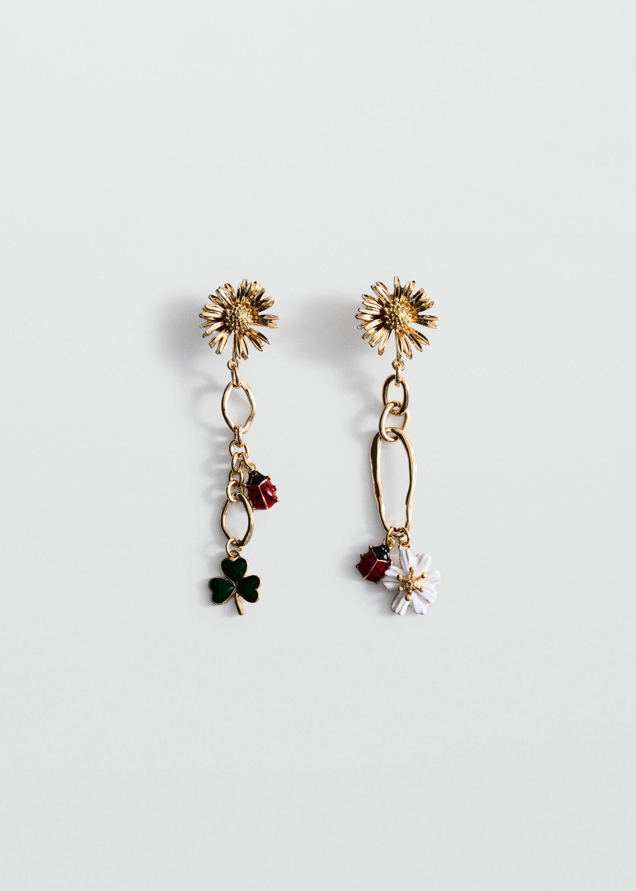 Long flower earrings - Article without model
