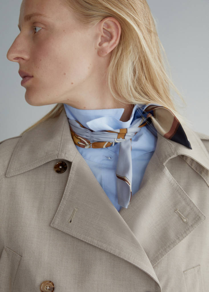 Short trench coat with belt — Beige