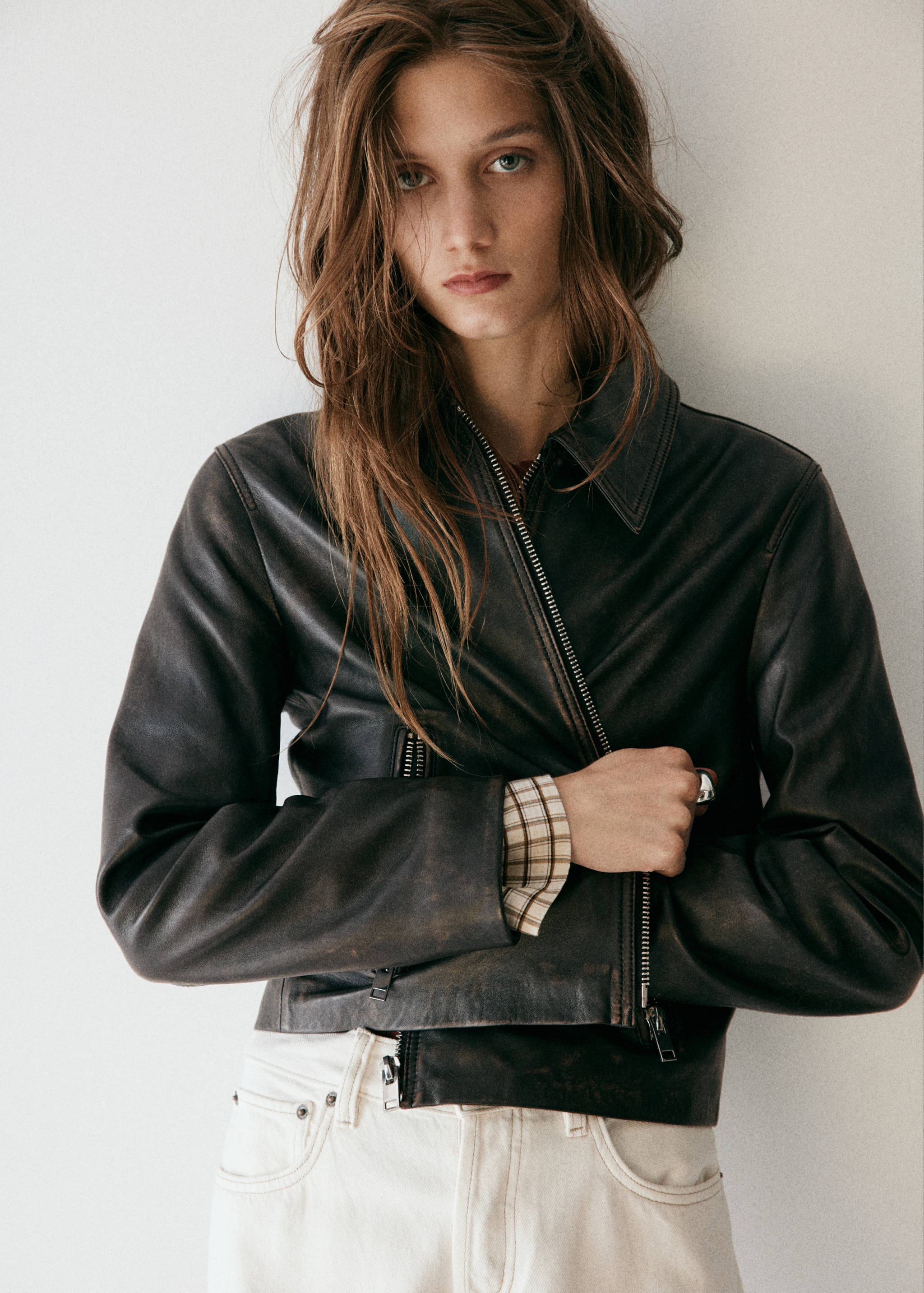 Leather zipper jacket - Medium plane