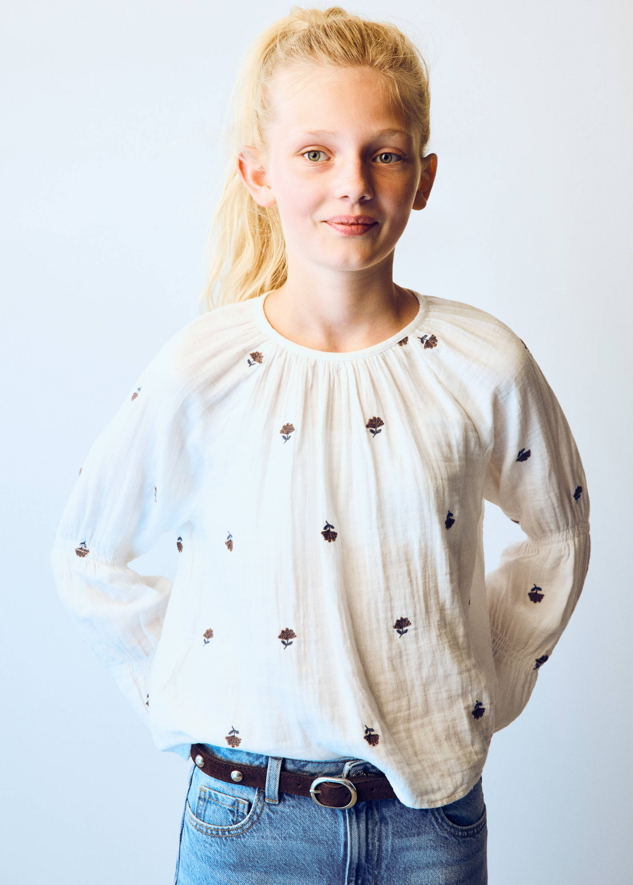 Blouse détails brodés - Plan général