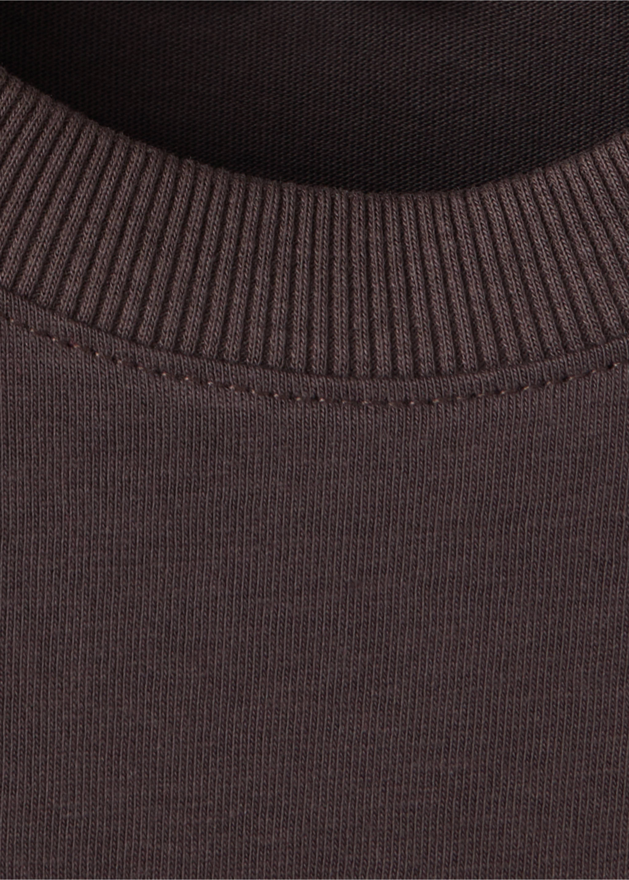 Camiseta oversize detalle estampado - Detalle del artículo 8, Chocolate. Ref: 37065167-00.