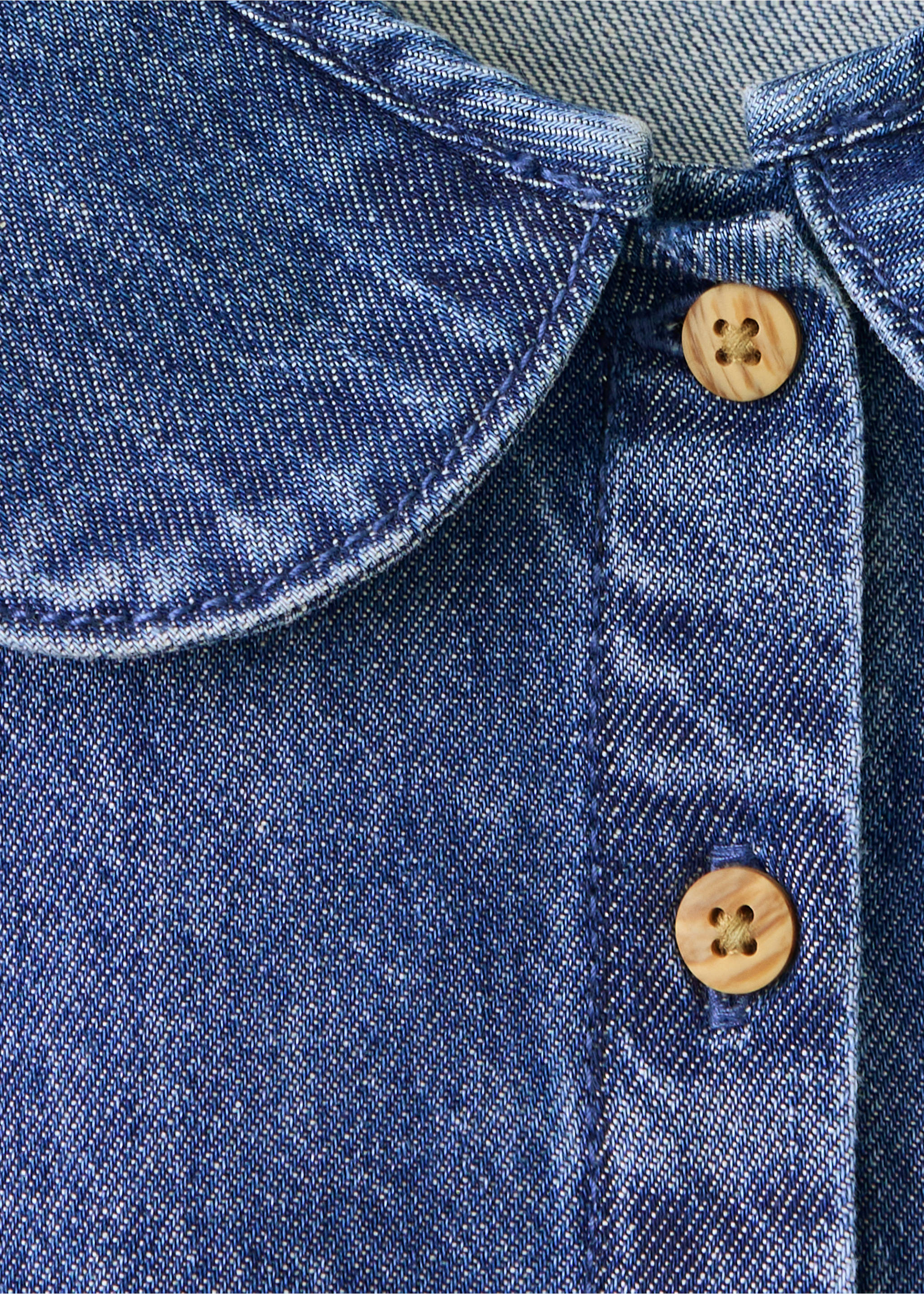 Embroidered denim blouse - Details of the article 8, Medium Blue. Ref: 37065171-00.