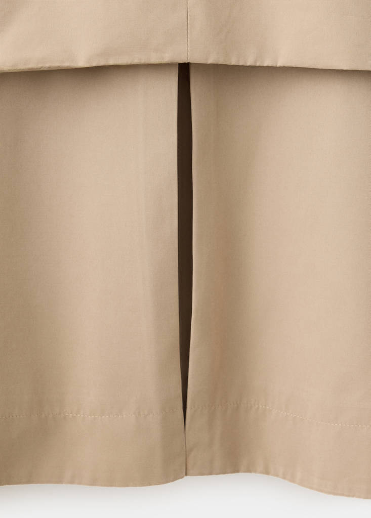 Trench cape with buttons — Beige
