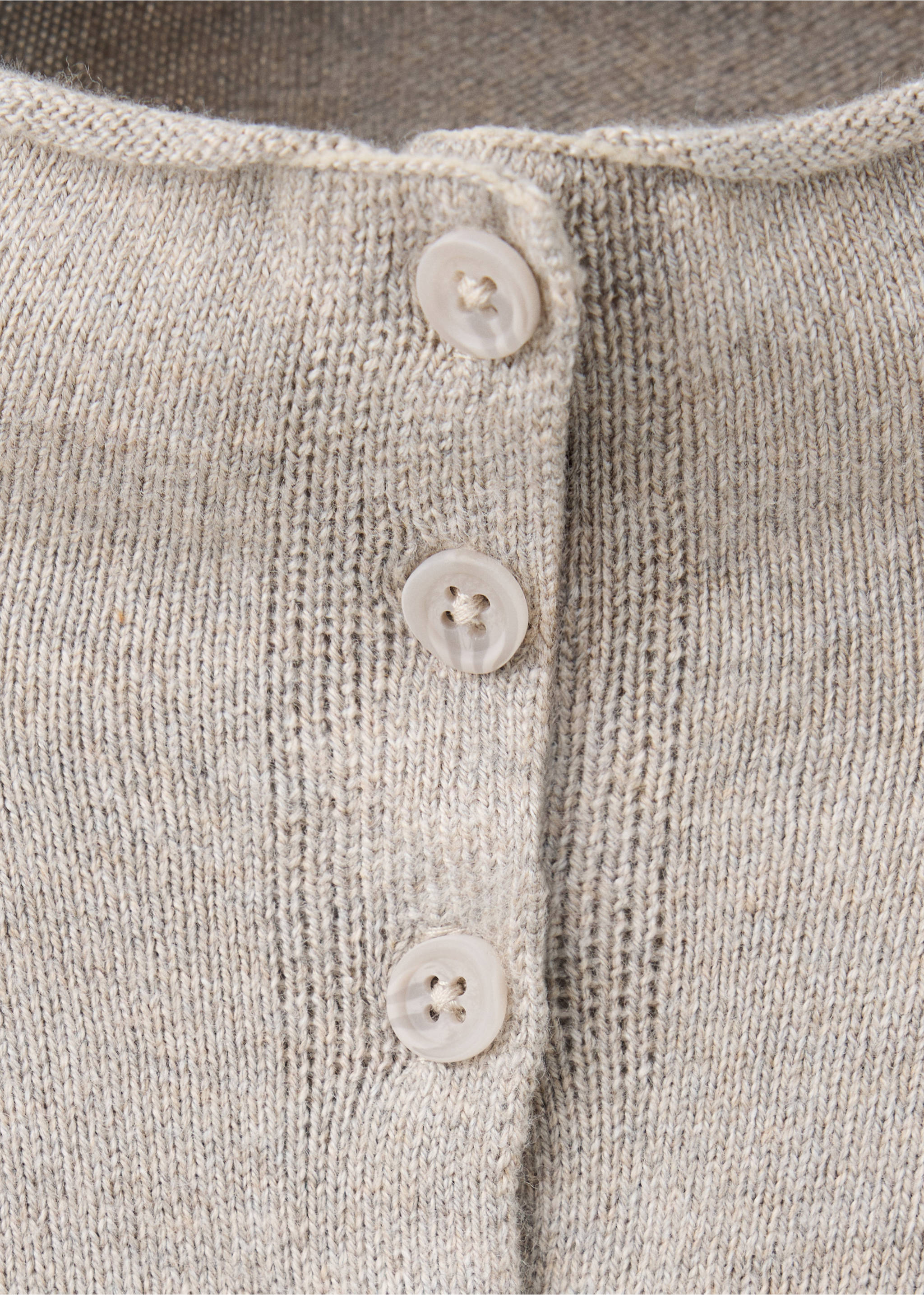 Perkins-collar button-up cardigan - Details of the article 8, Medium Brown. Ref: 37065842-00.