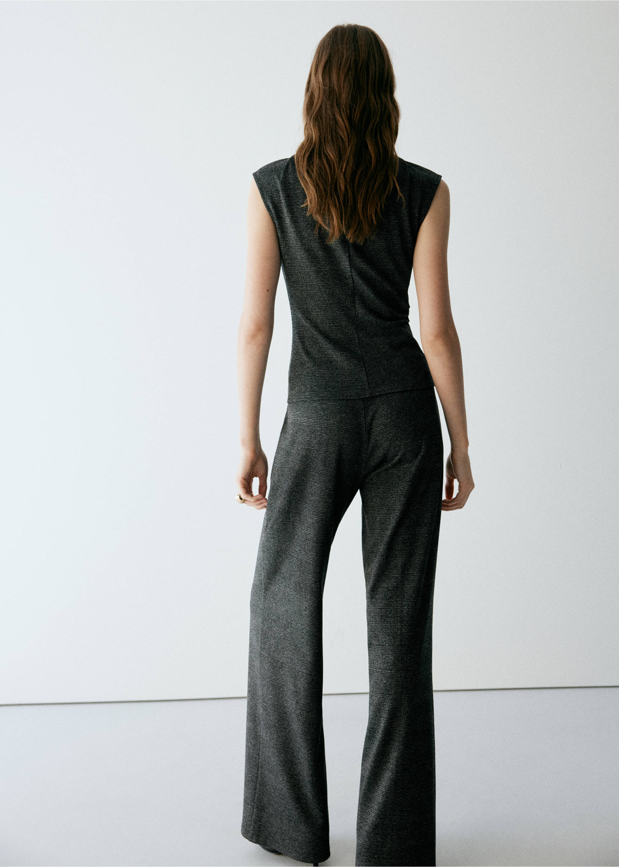 Straight checked trousers - Reverse of the article, Black. Ref: 37065858-00.
