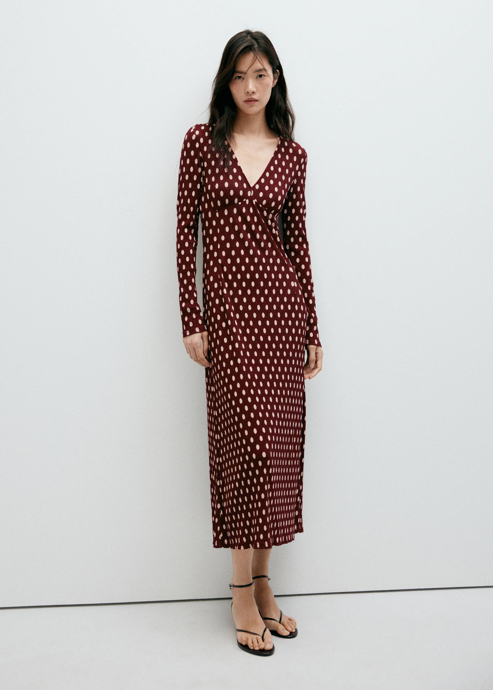 V-neck polka dot dress - General plane