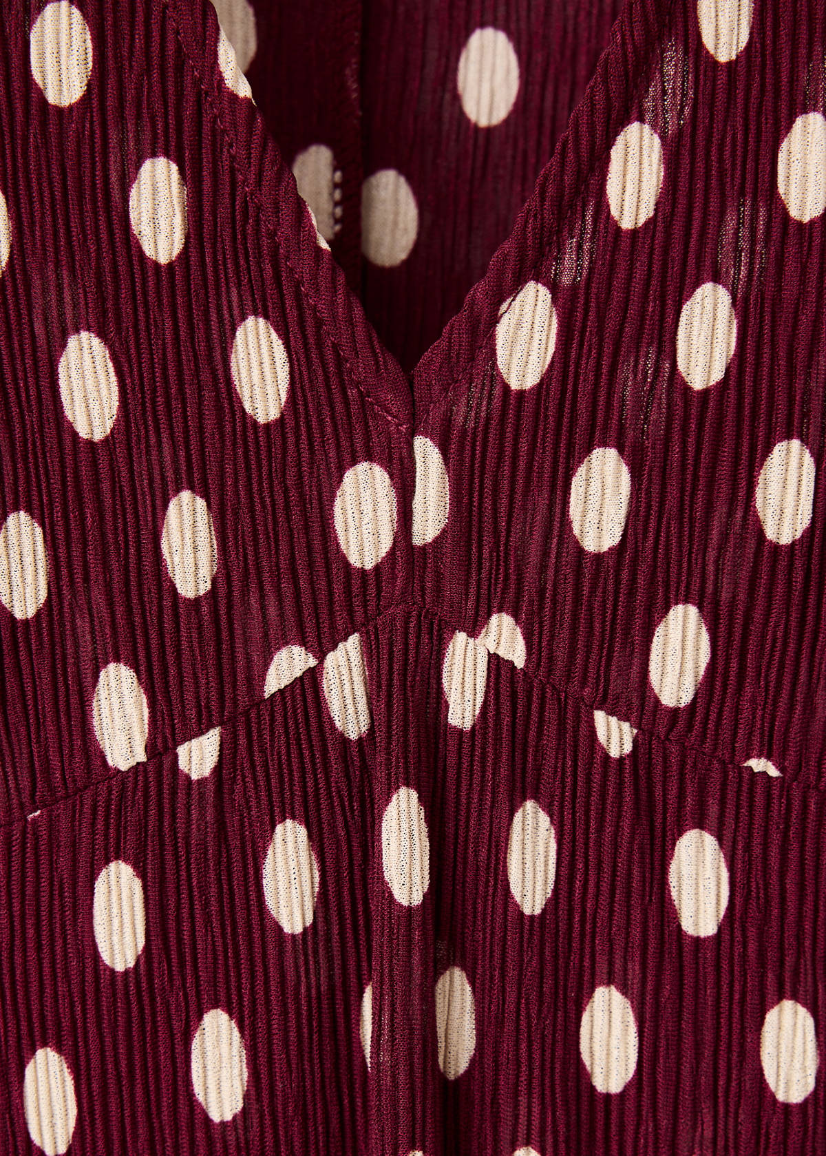 V-neck polka dot dress — Maroon