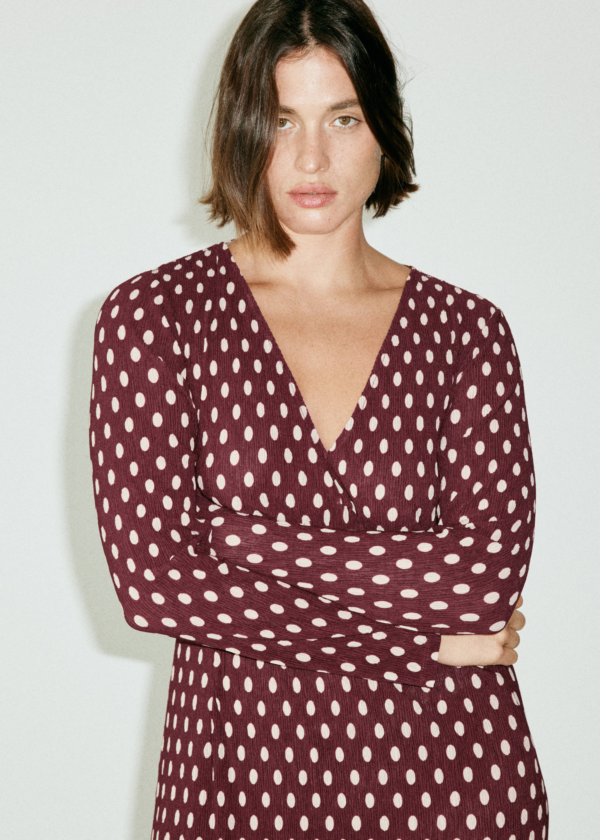 V-neck polka dot dress - Details of the article 6