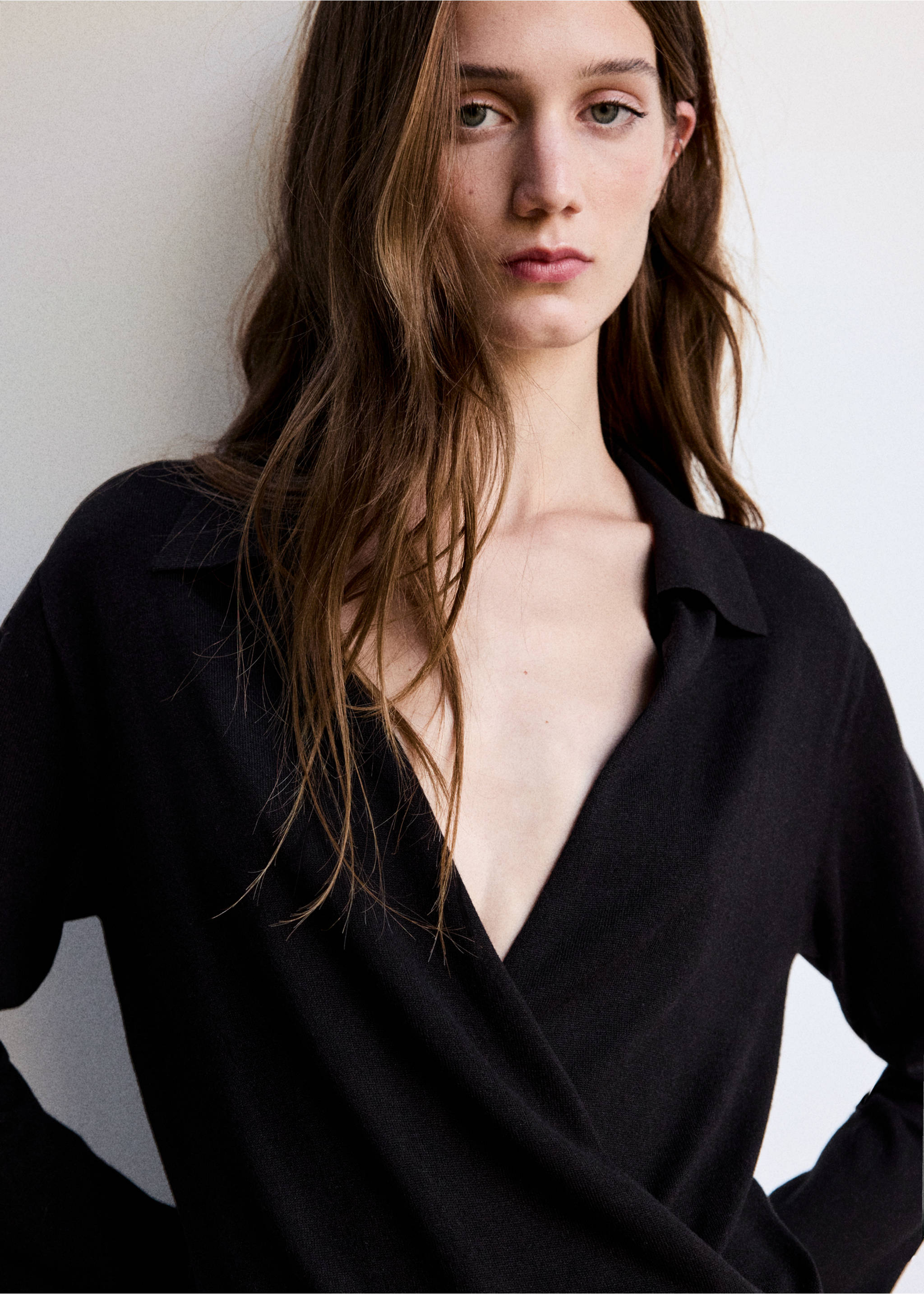 Wrap knitted dress - Details of the article 1, Black. Ref: 37065861-00.