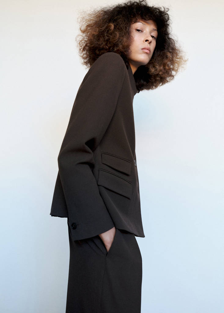 Houndstooth blazer with a high neck — Brown