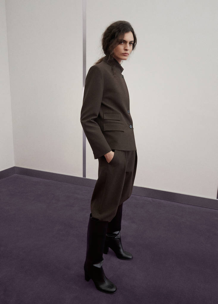 Houndstooth blazer with a high neck — Brown