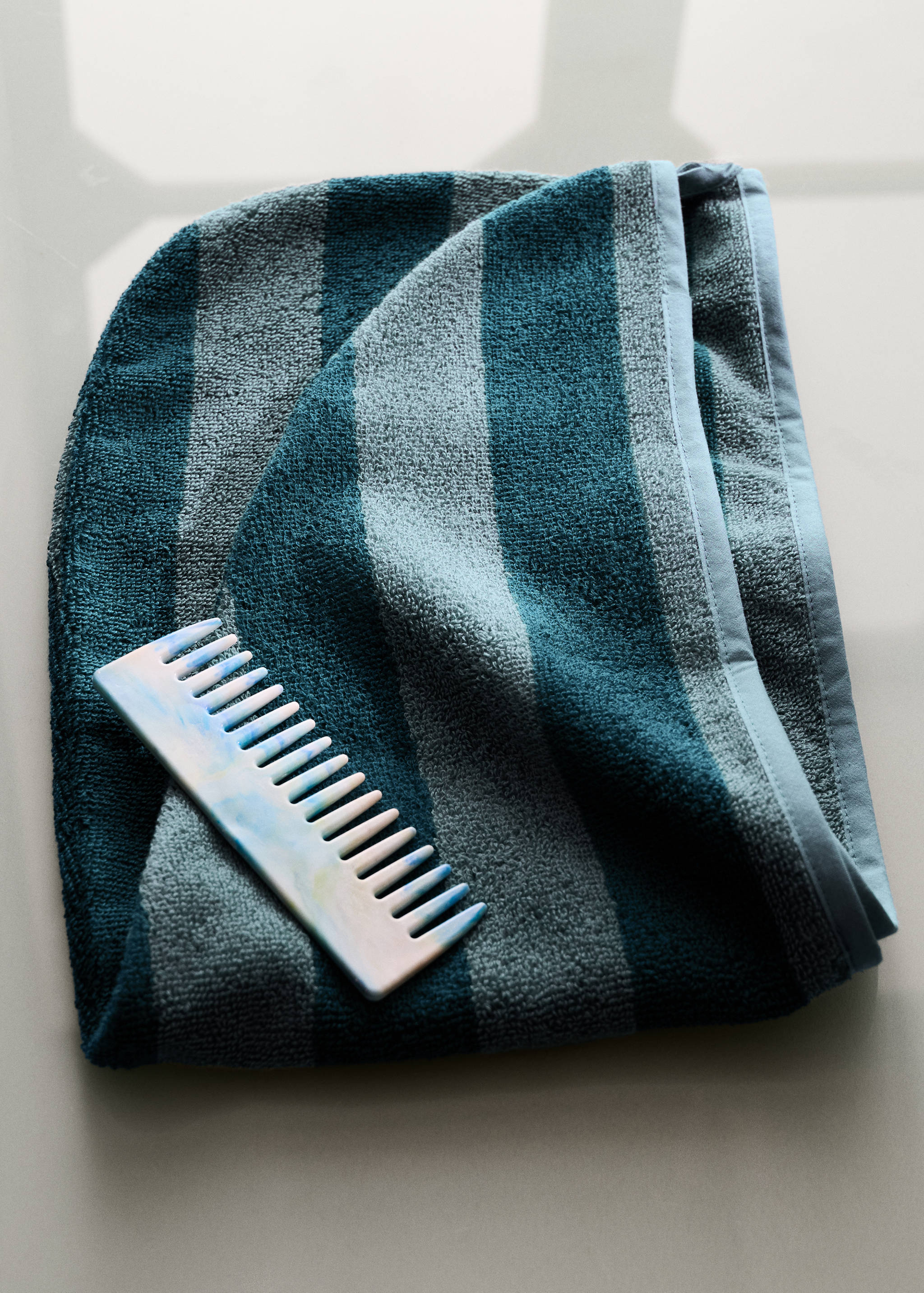 Striped terry cotton turban - General plane