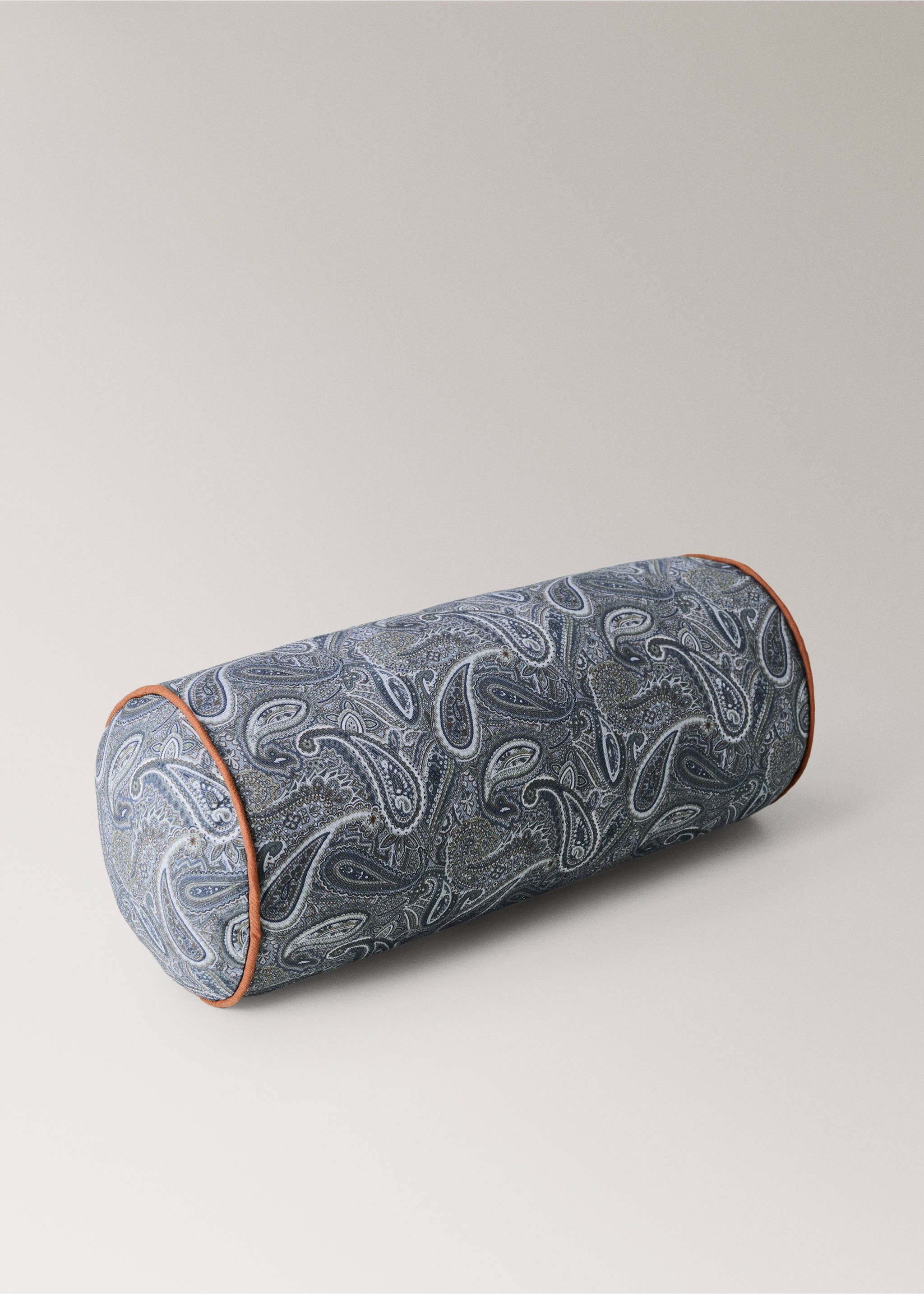 Cotton paisley cylindrical cushion - Details of the article 1, Forest Green. Ref: 37065874-00.