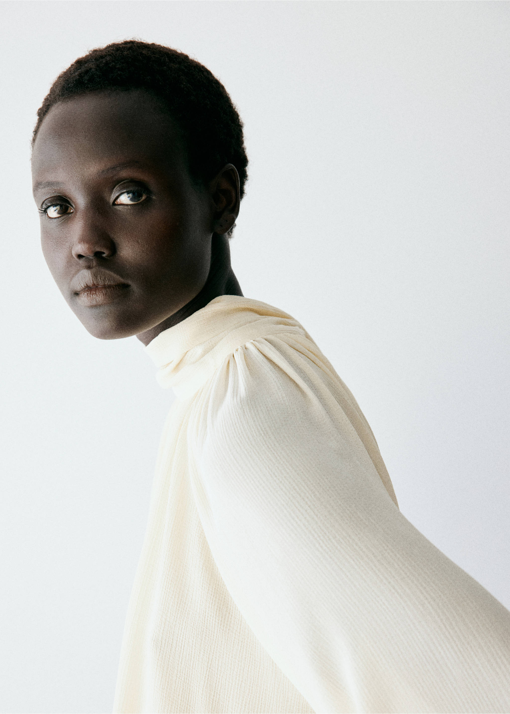 High-neck gathered blouse - Details of the article 1, Off White. Ref: 37065878-00.