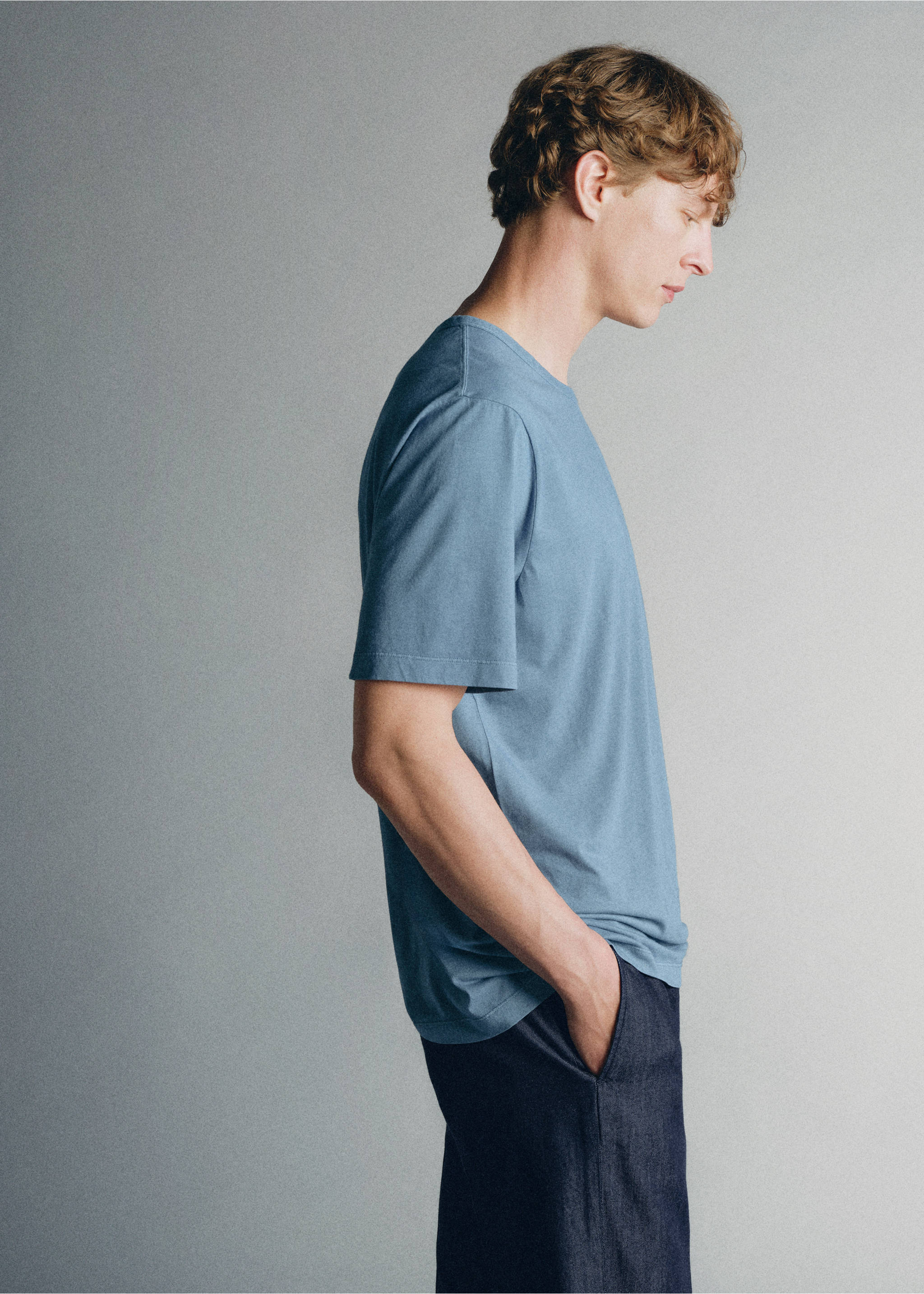 100% cotton T-shirt regular fit - Details of the article 2, China Blue. Ref: 37065880-00.